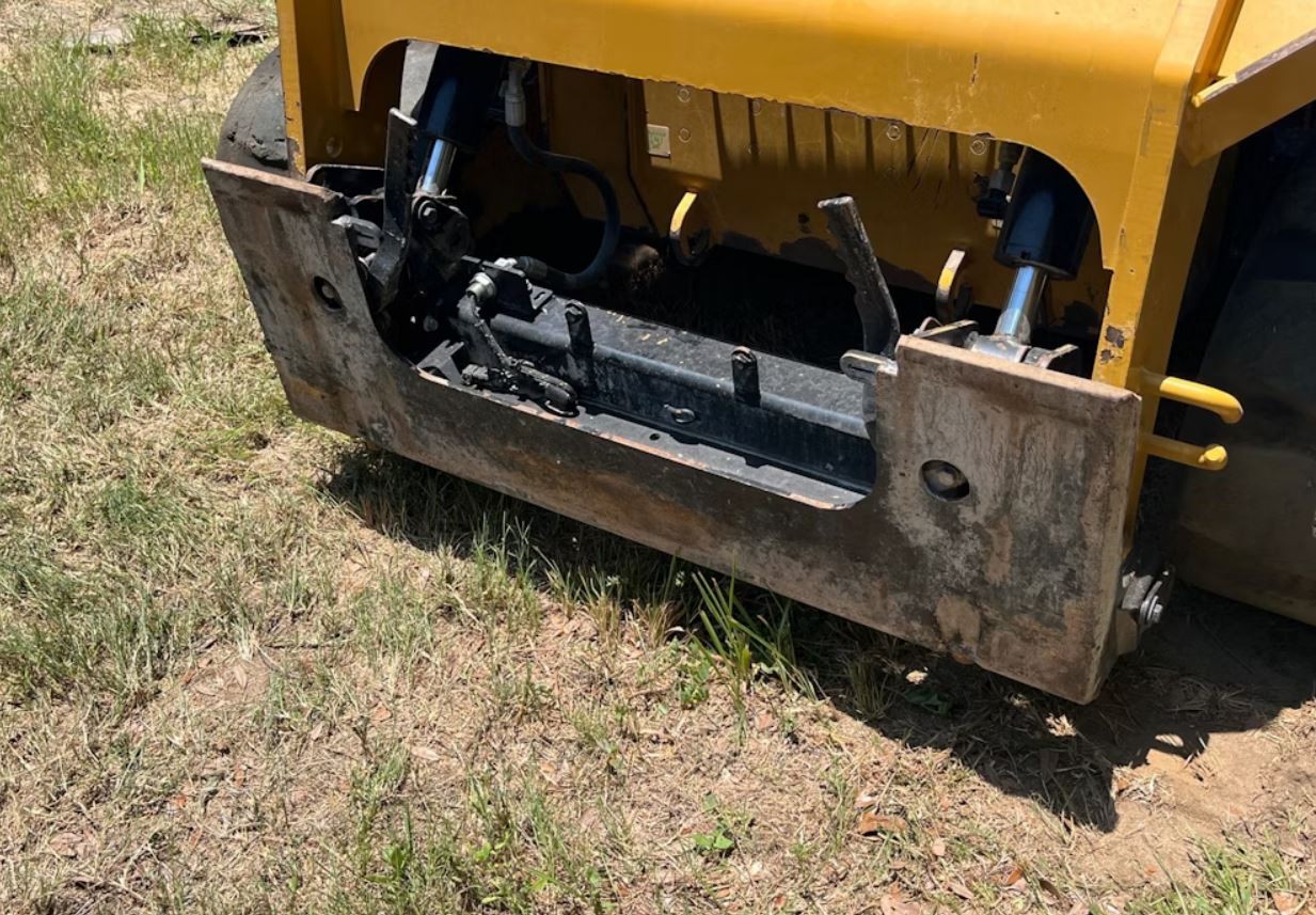 gallery 2022 Caterpillar 299D3 Skid Steer Track Loader