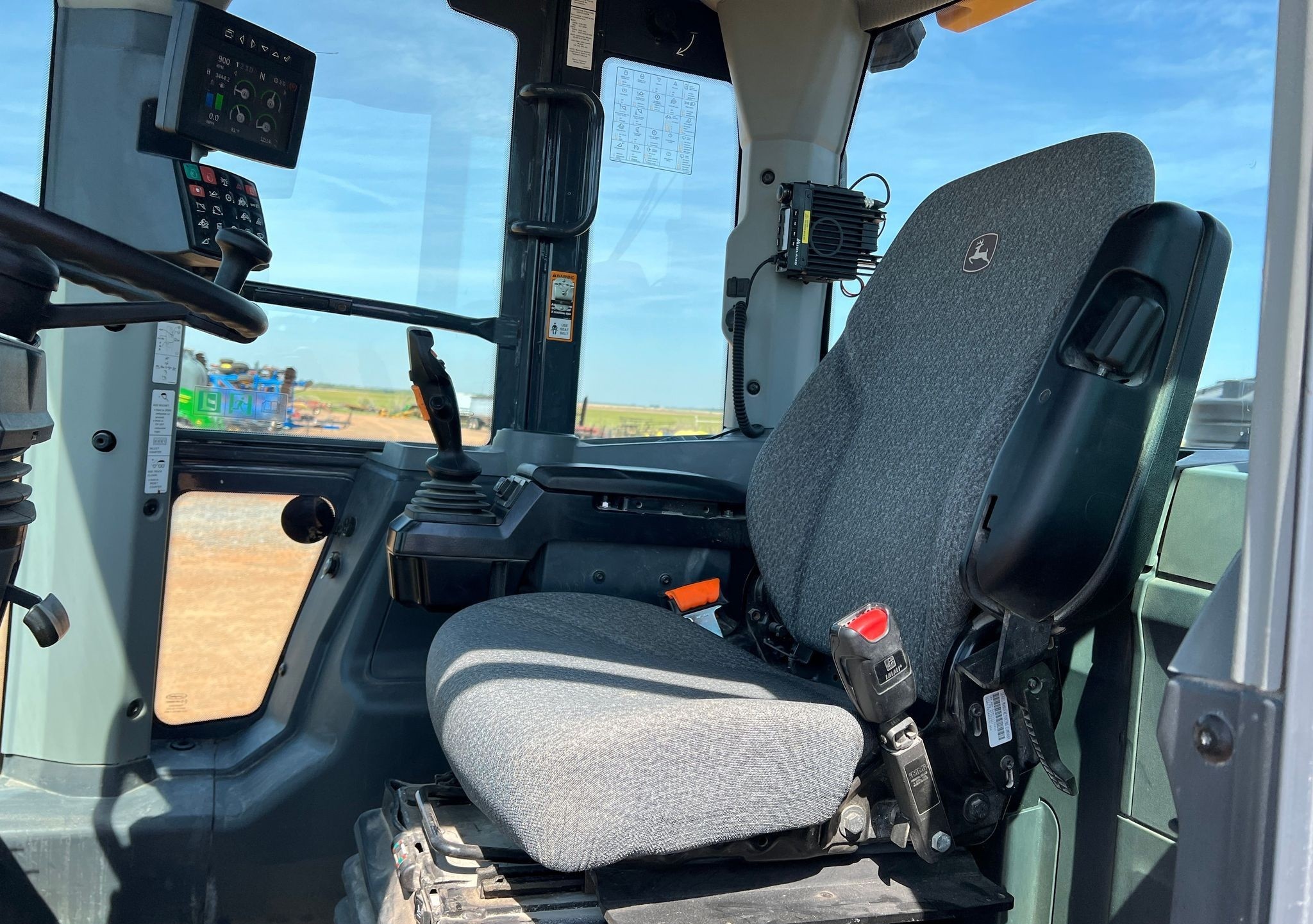 gallery 2021 John Deere 624 P-Tier wheel loader