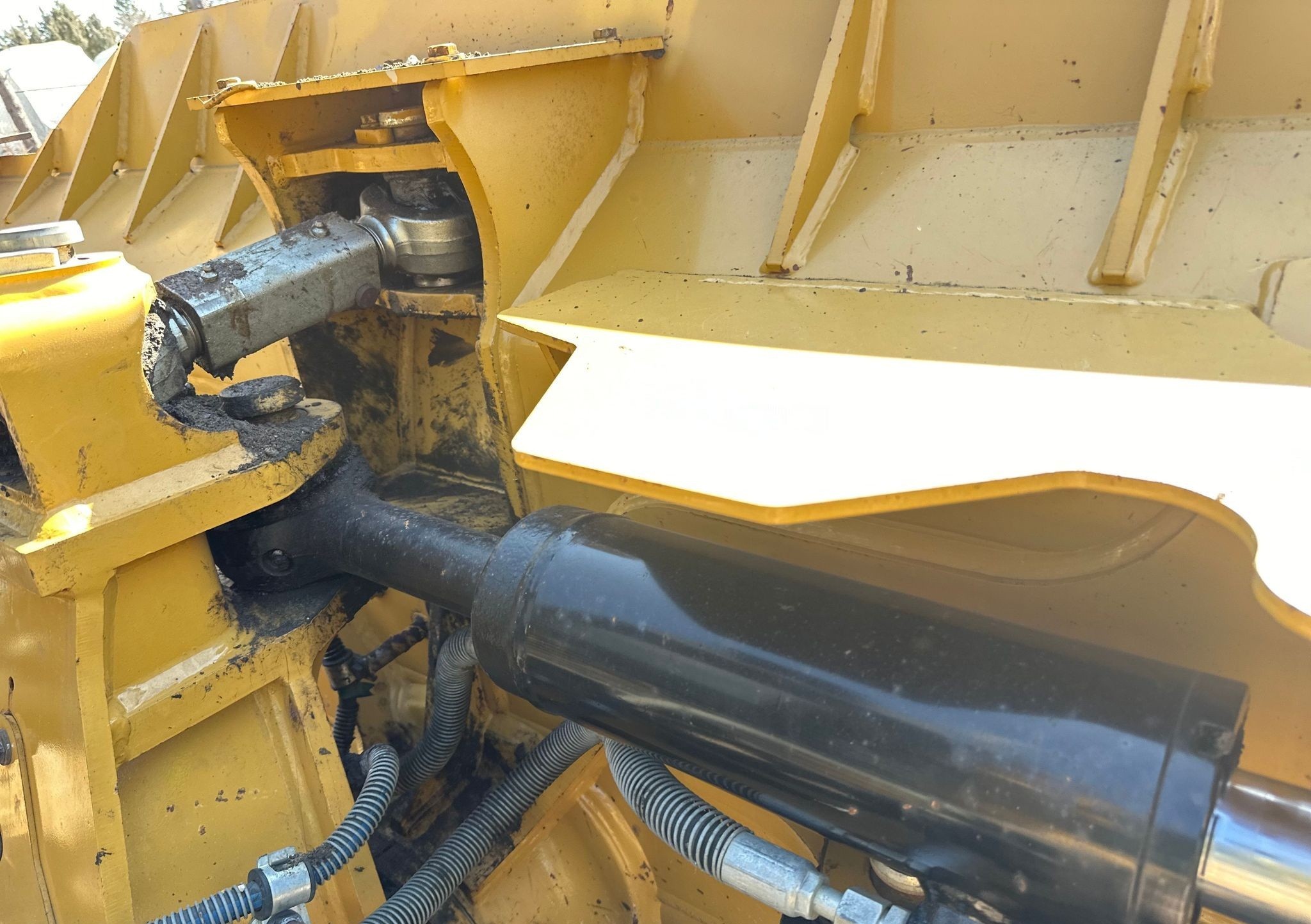 gallery 2016 Caterpillar D6K2 LGP dozer