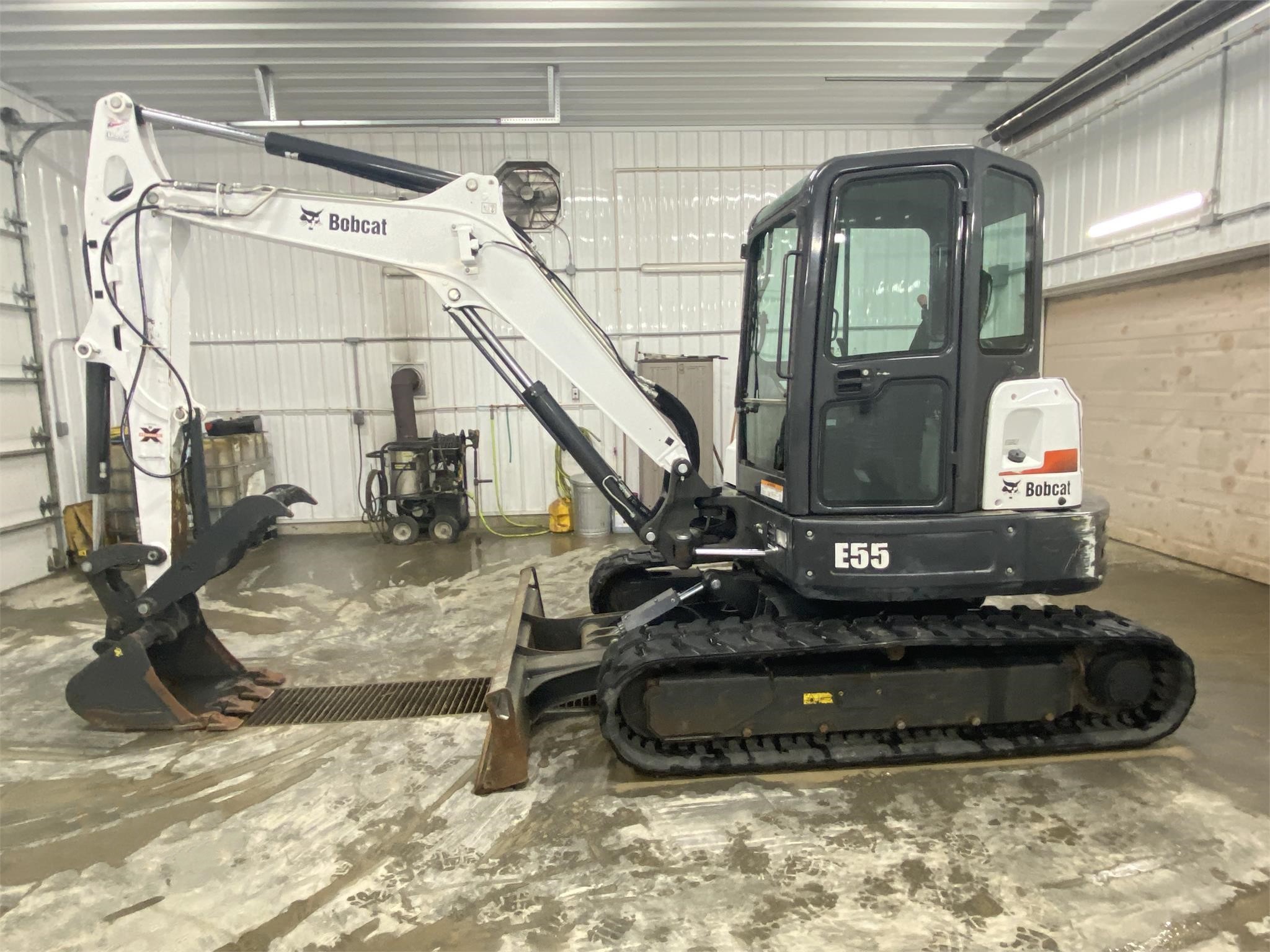 gallery 2018 BOBCAT E55 Mini Excavator