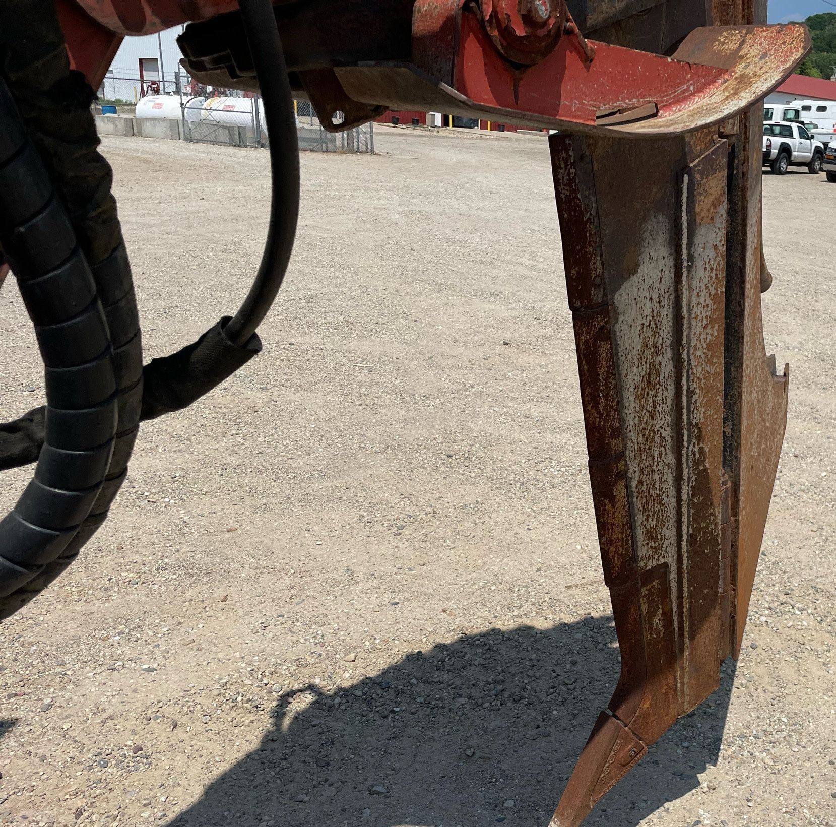 gallery 2011 Ditch Witch RT115 Quad vibratory cable plow
