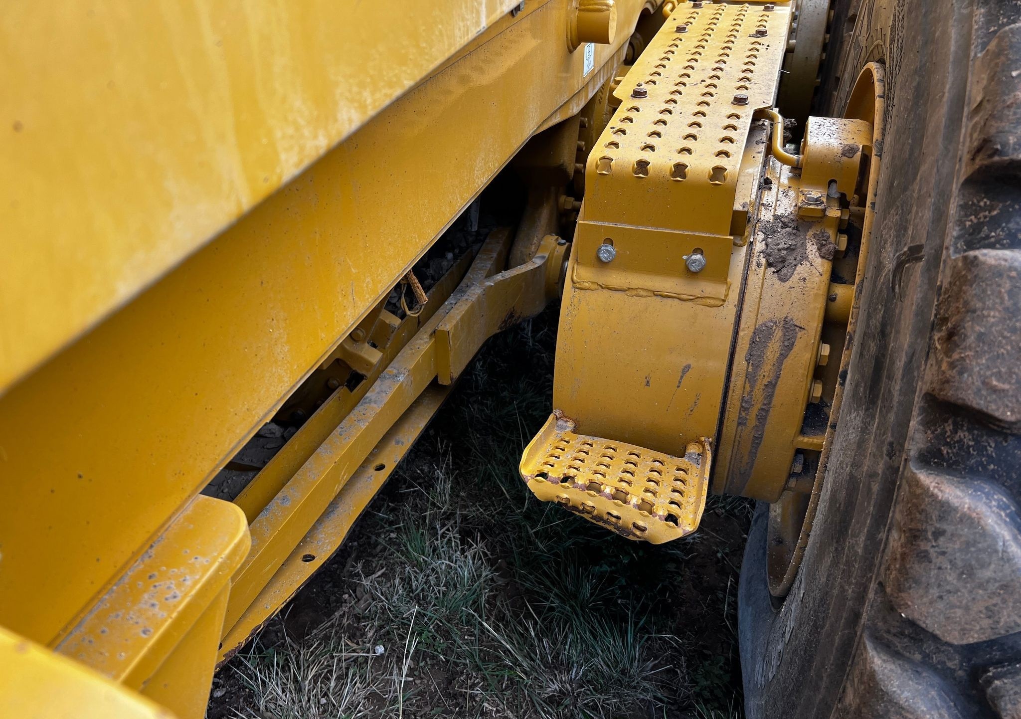 gallery 2012 Caterpillar 140M2 VHP Plus motor grader