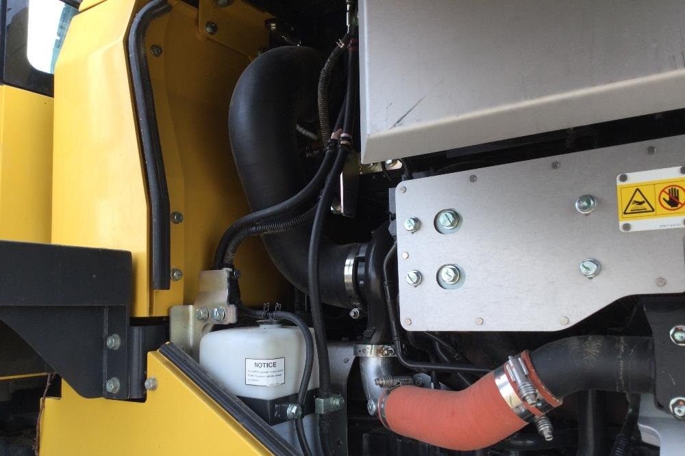gallery 2018 Komatsu WA270-8 Wheel Loader