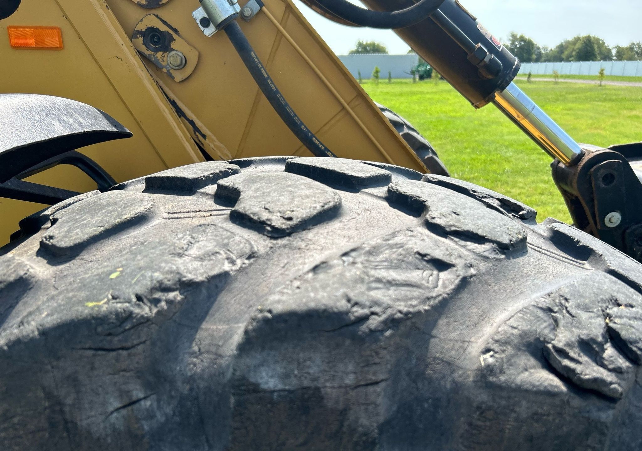 gallery 2001 Caterpillar 924G wheel loader