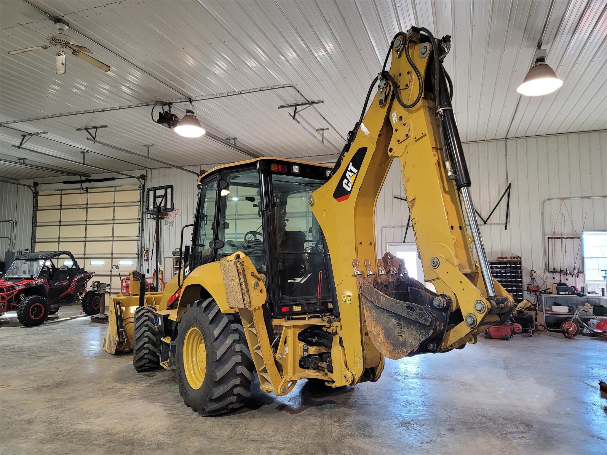 gallery 2018 Caterpillar 420F2 Backhoe