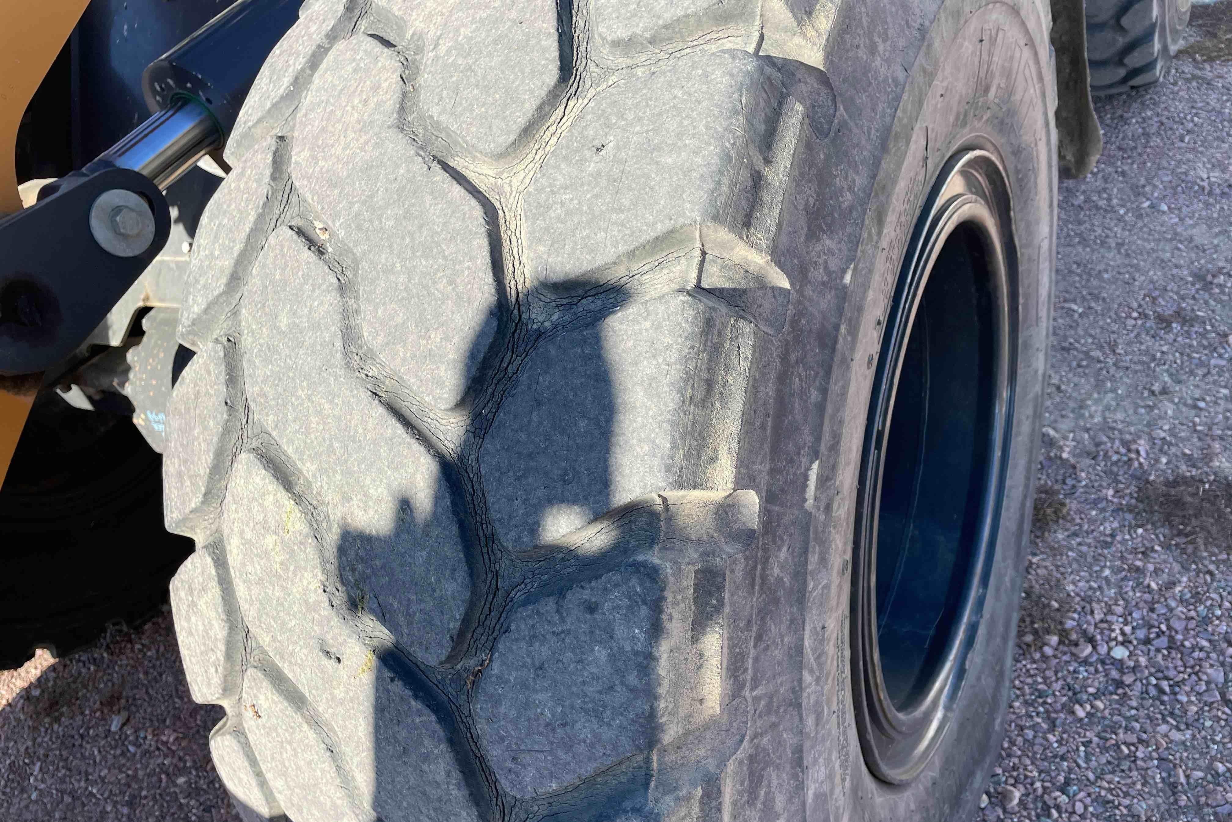 gallery 2017 Case 621G Wheel Loader