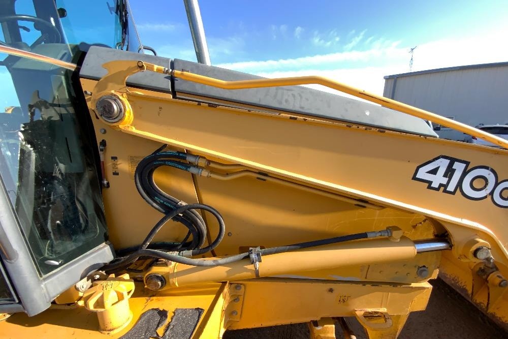 gallery 2006 John Deere 410G 4x4 Loader Backhoe WExtendahoe