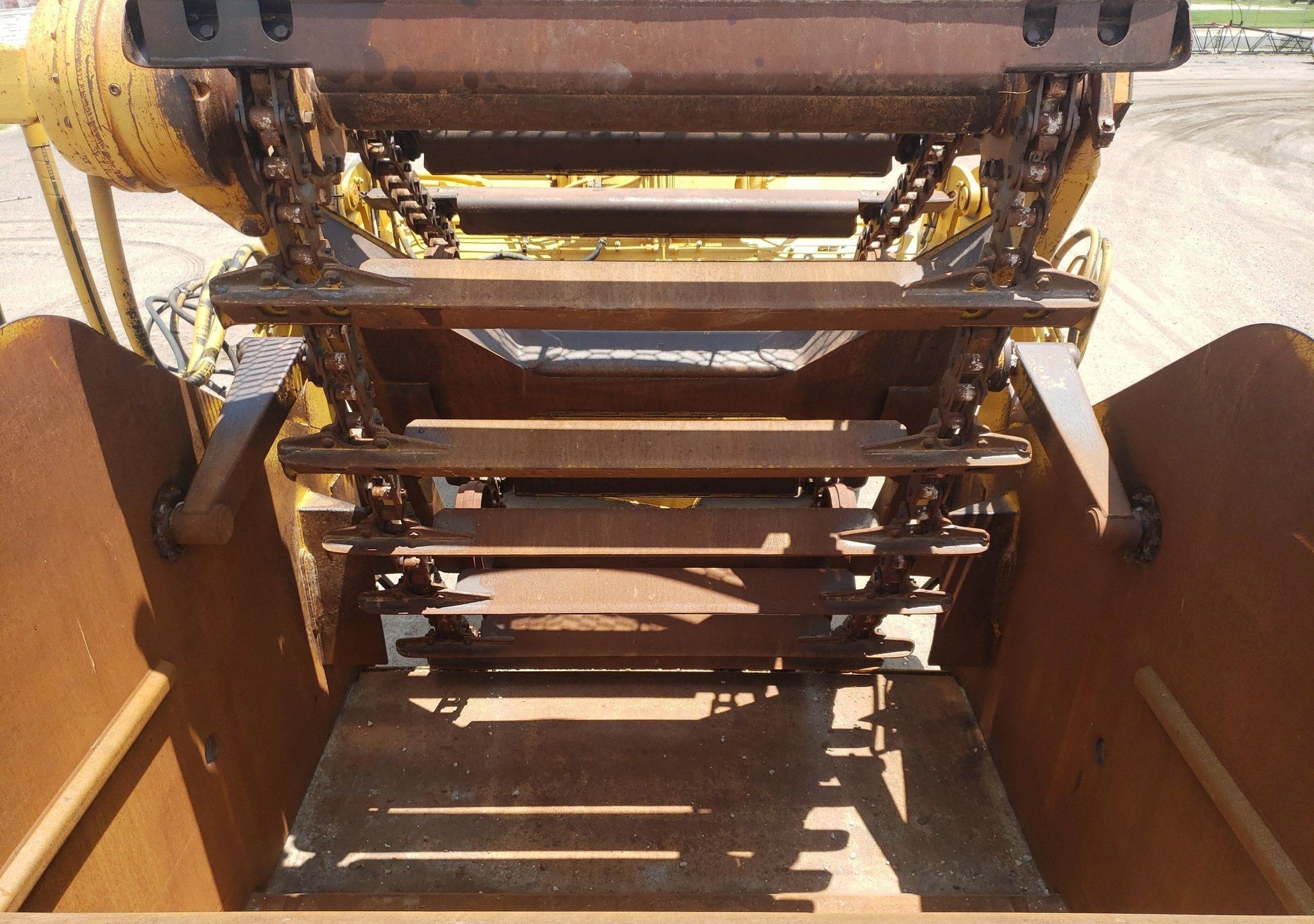 gallery 2006 Caterpillar 615C elevating scraper