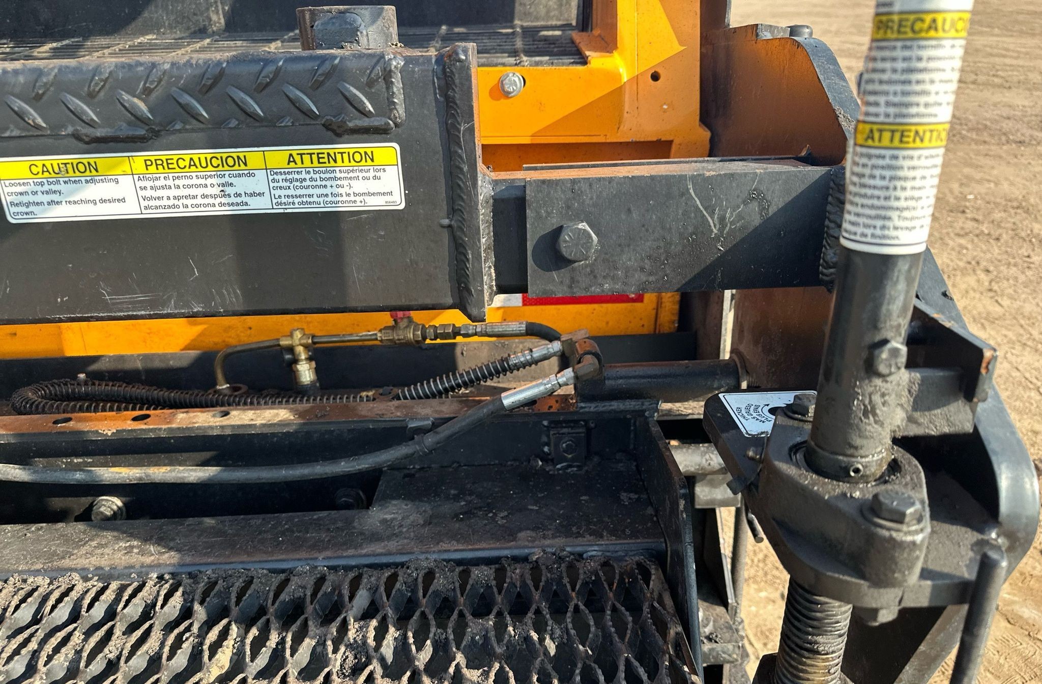 gallery 2018 LeeBoy 8500D paver