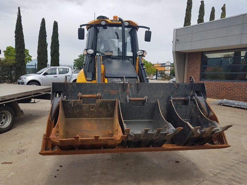 gallery 2015 MST 642 SERIES BACKHOE