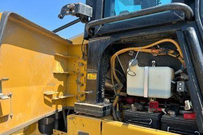 gallery 2016 Caterpillar 963K track loader