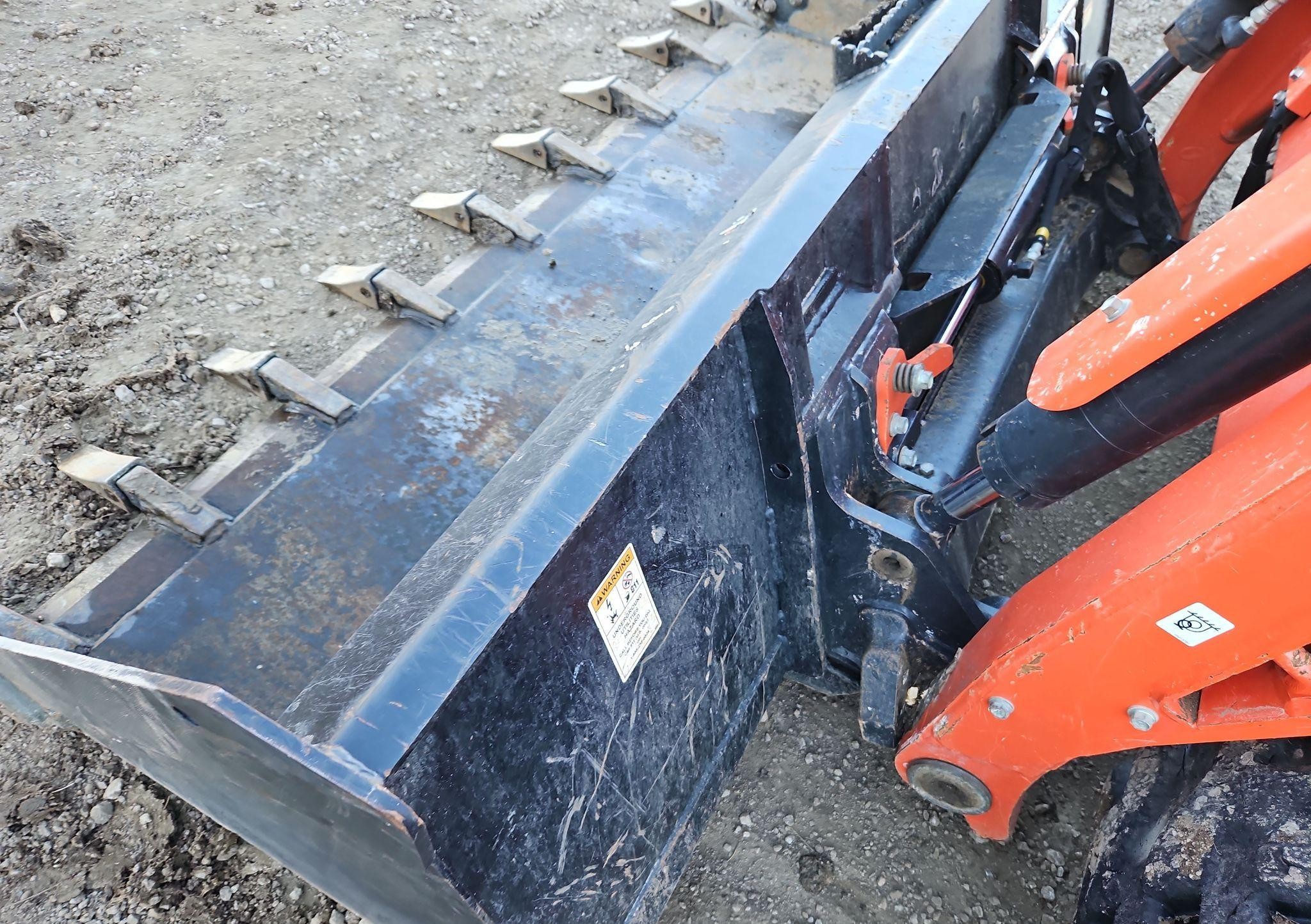 gallery 2022 Kubota SVL97-2 tracked skid steer loader