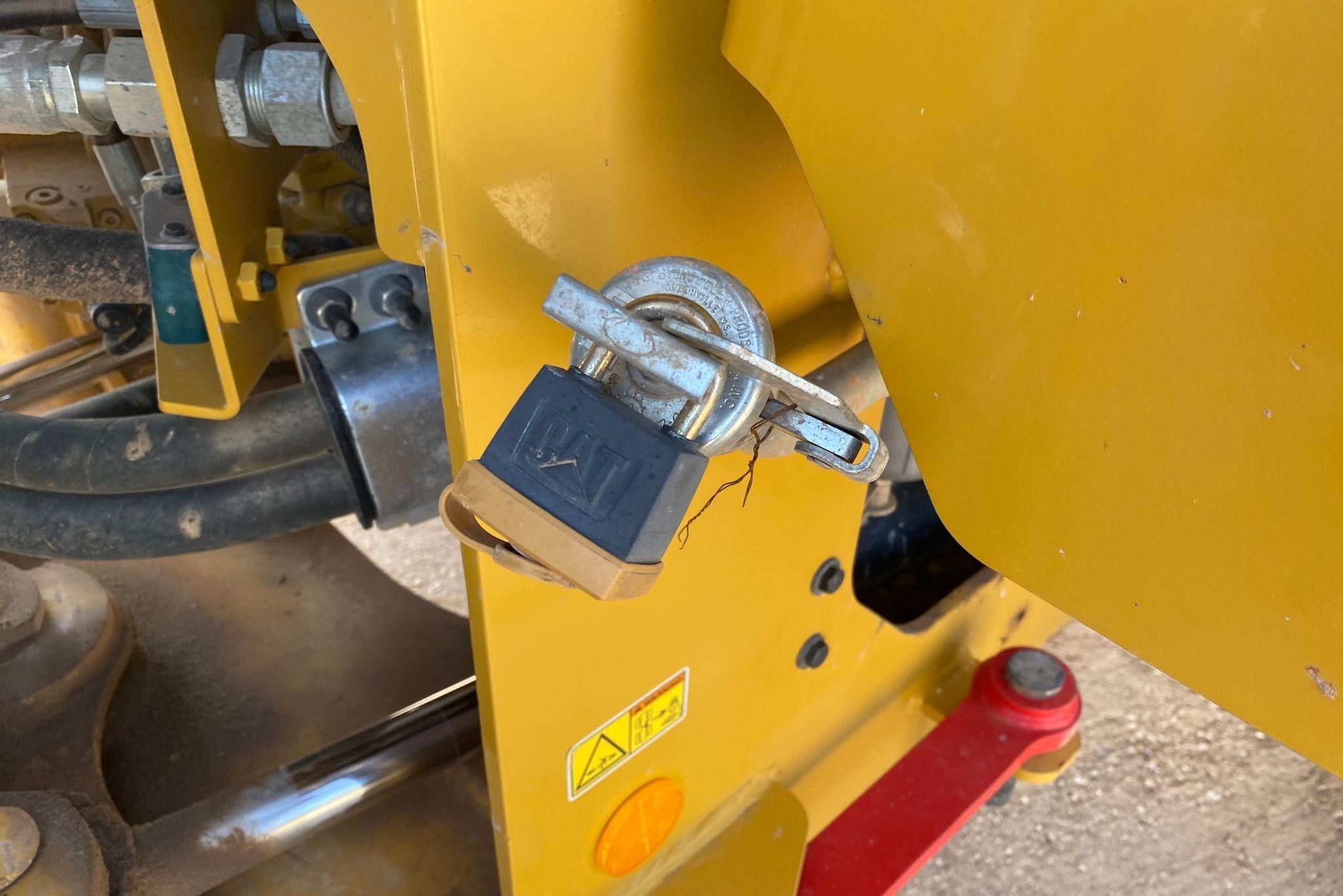 gallery 2017 Caterpillar 938M wheel loader