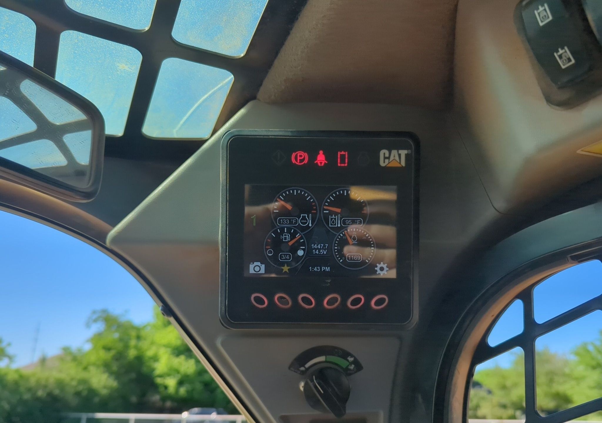 gallery 2019 Caterpillar 289D3 skid steer loader