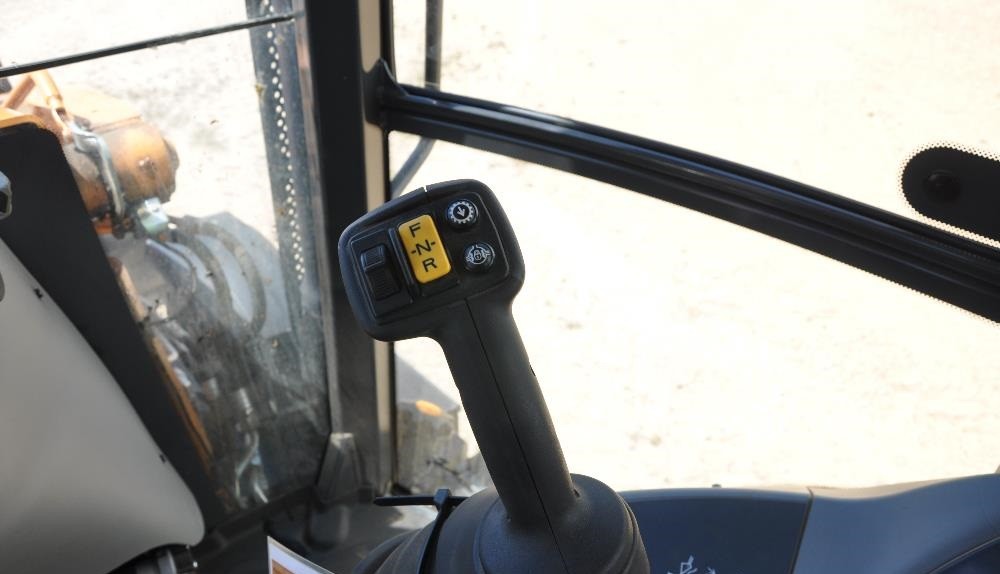gallery 2019 Case 580 Super N 4x4 Loader Backhoe