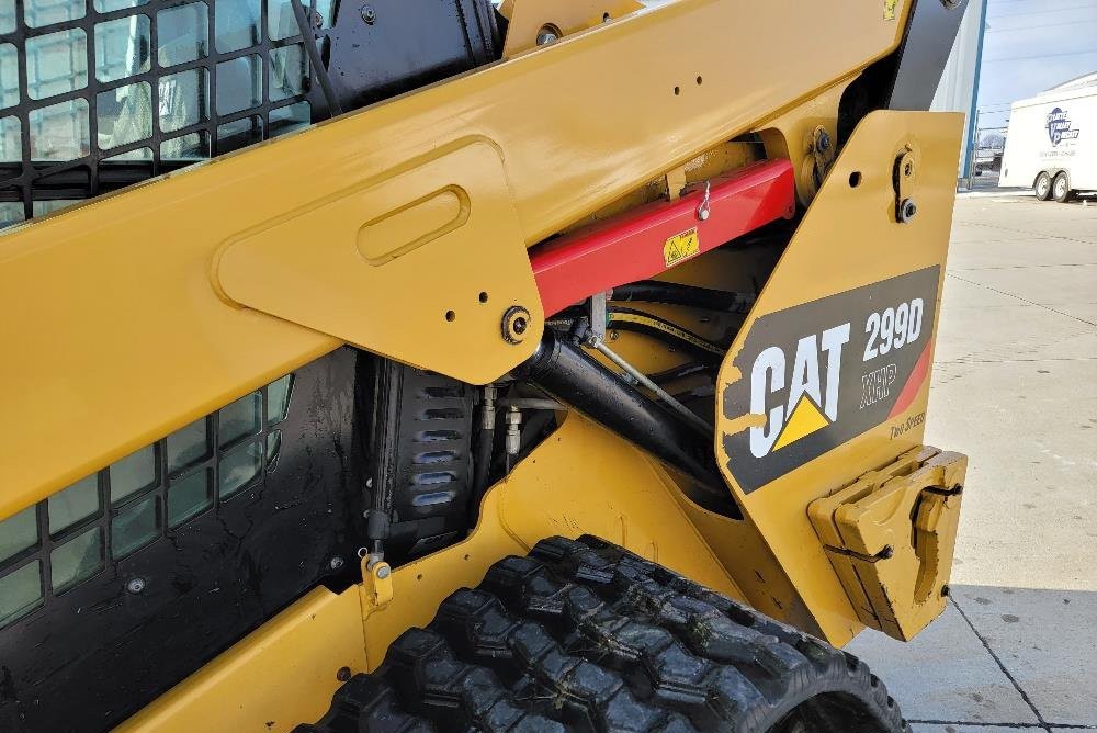 gallery 2015 Caterpillar 299DXHP Compact Track Loader