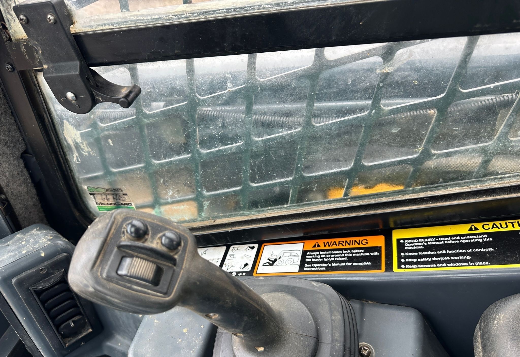 gallery 2019 John Deere 325G tracked skid steer loader