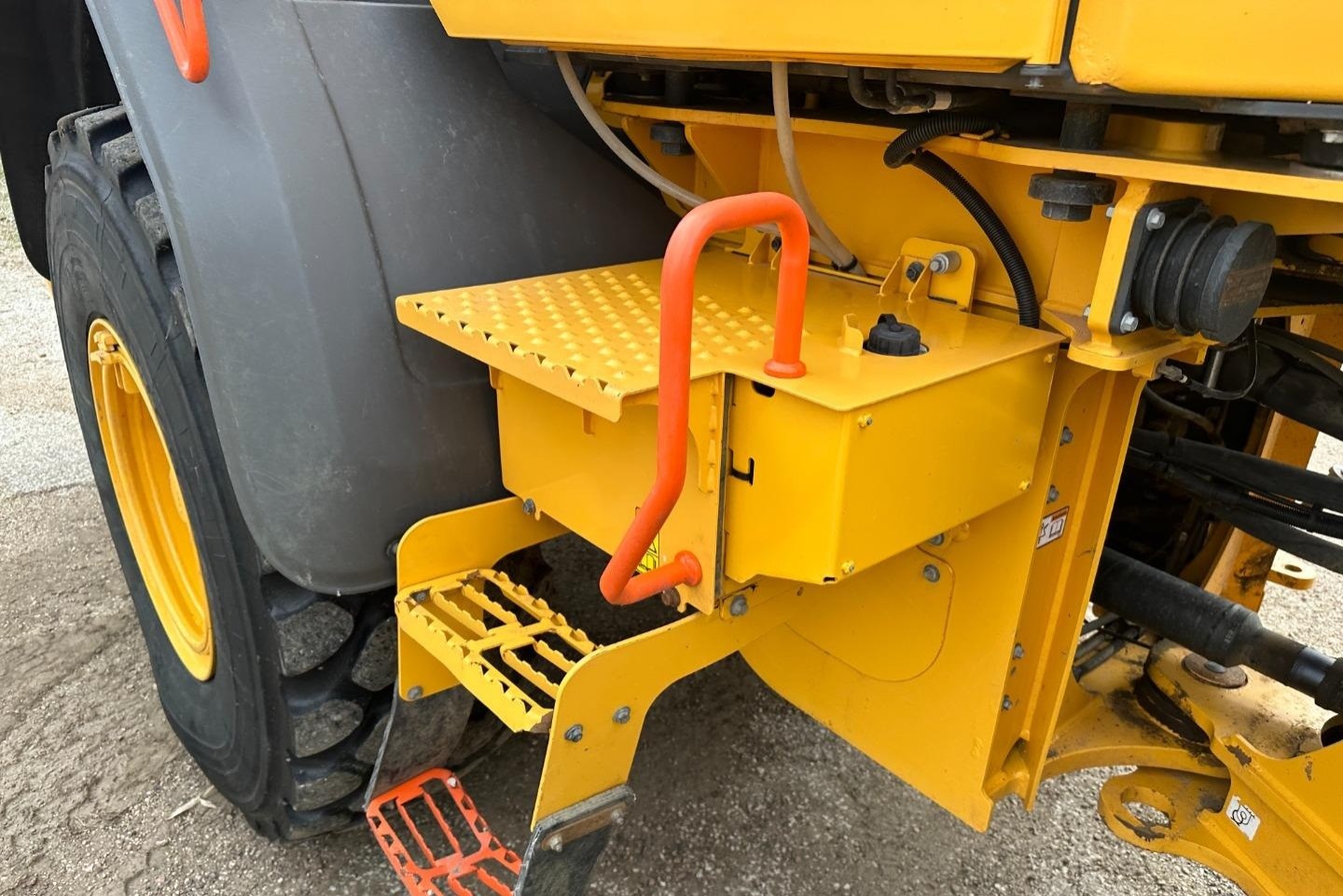 gallery 2018 Volvo L90H Wheel Loader
