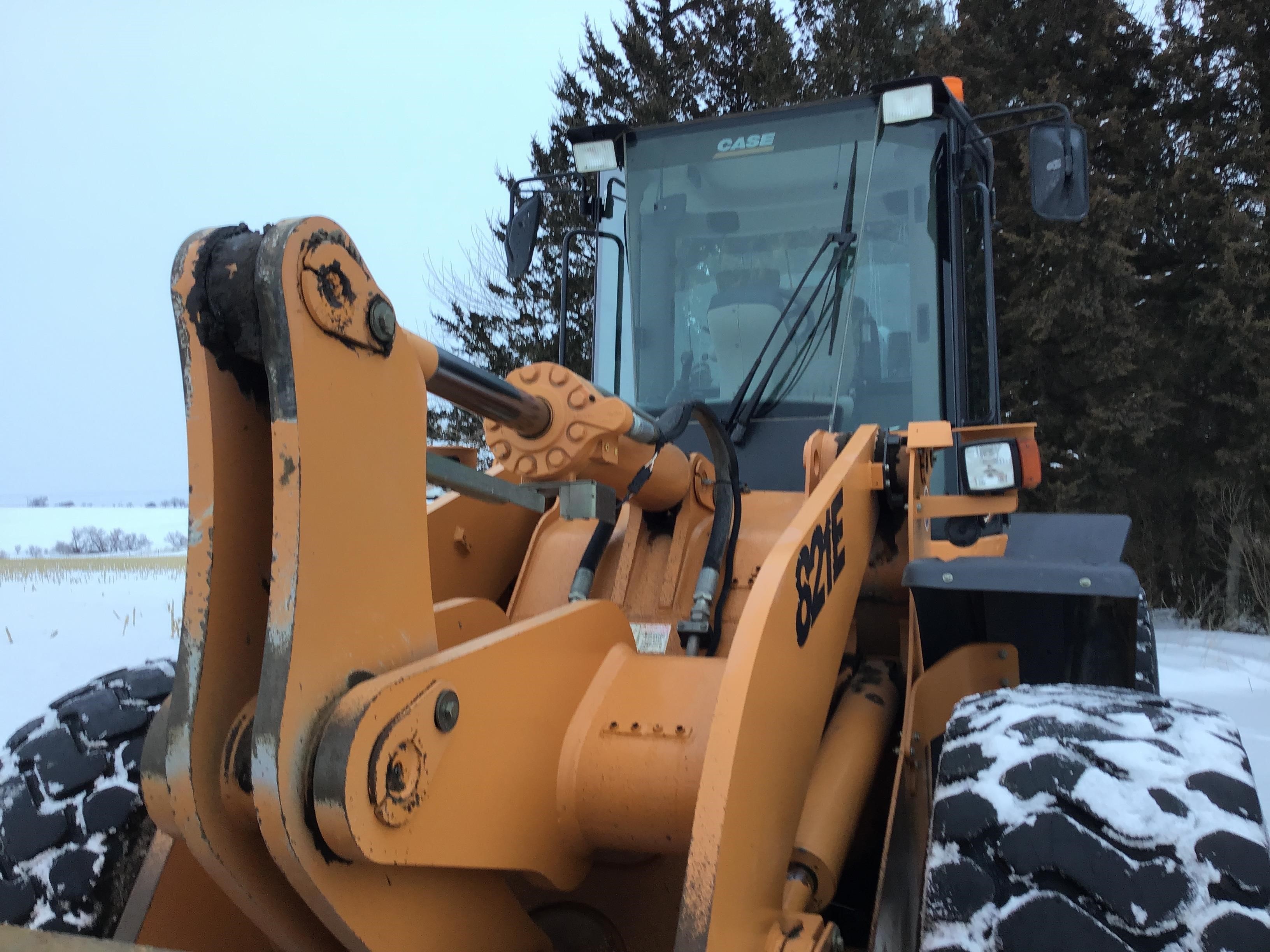 gallery 2010 Case 821E Wheel Loader