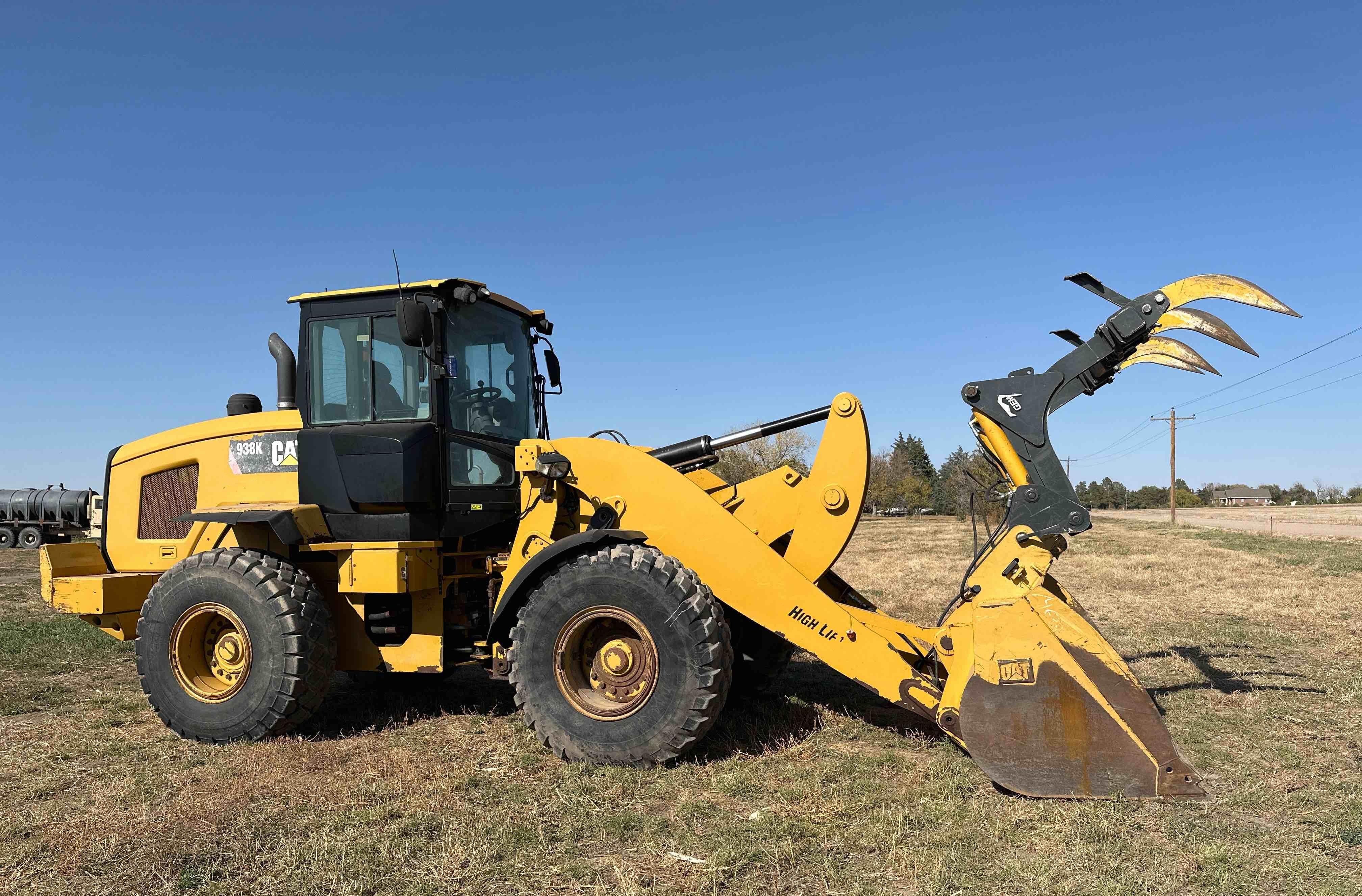 gallery 2012 Caterpillar 938K High Lift Wheel Loader WGrapple