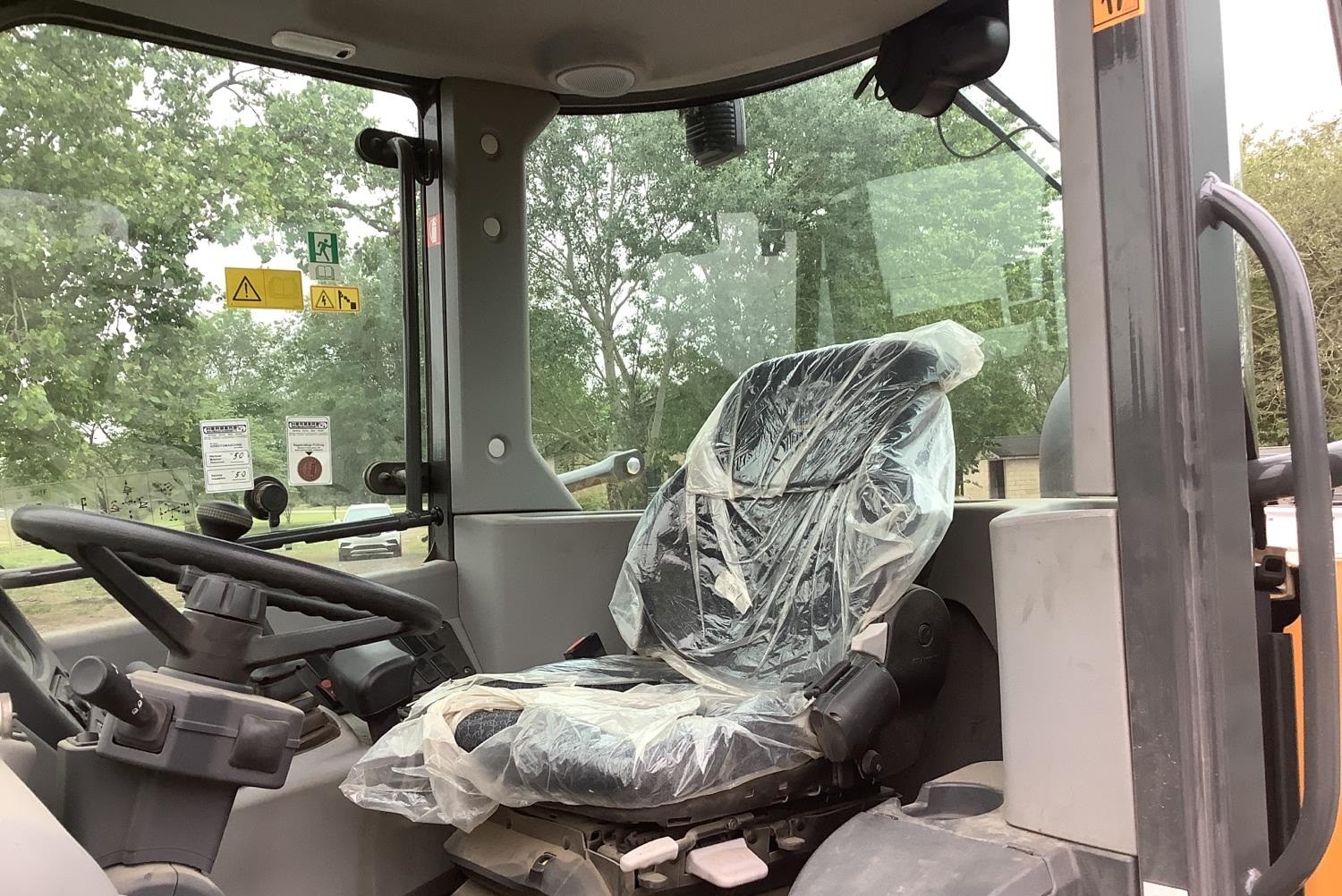 gallery 2021 Case 321F Wheel Loader