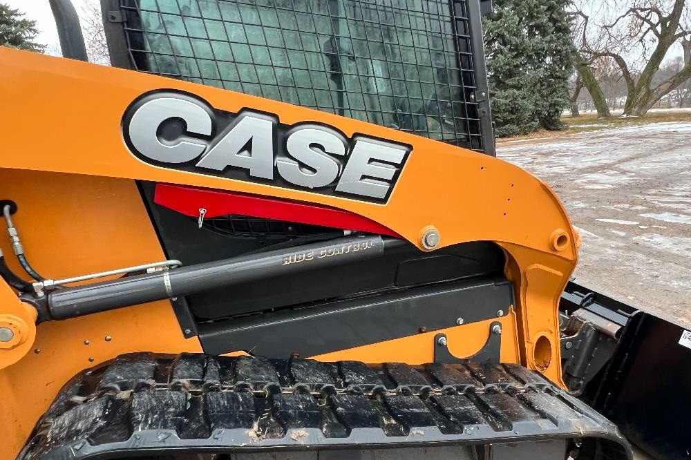gallery 2012 Case TR320 Compact Track Loader