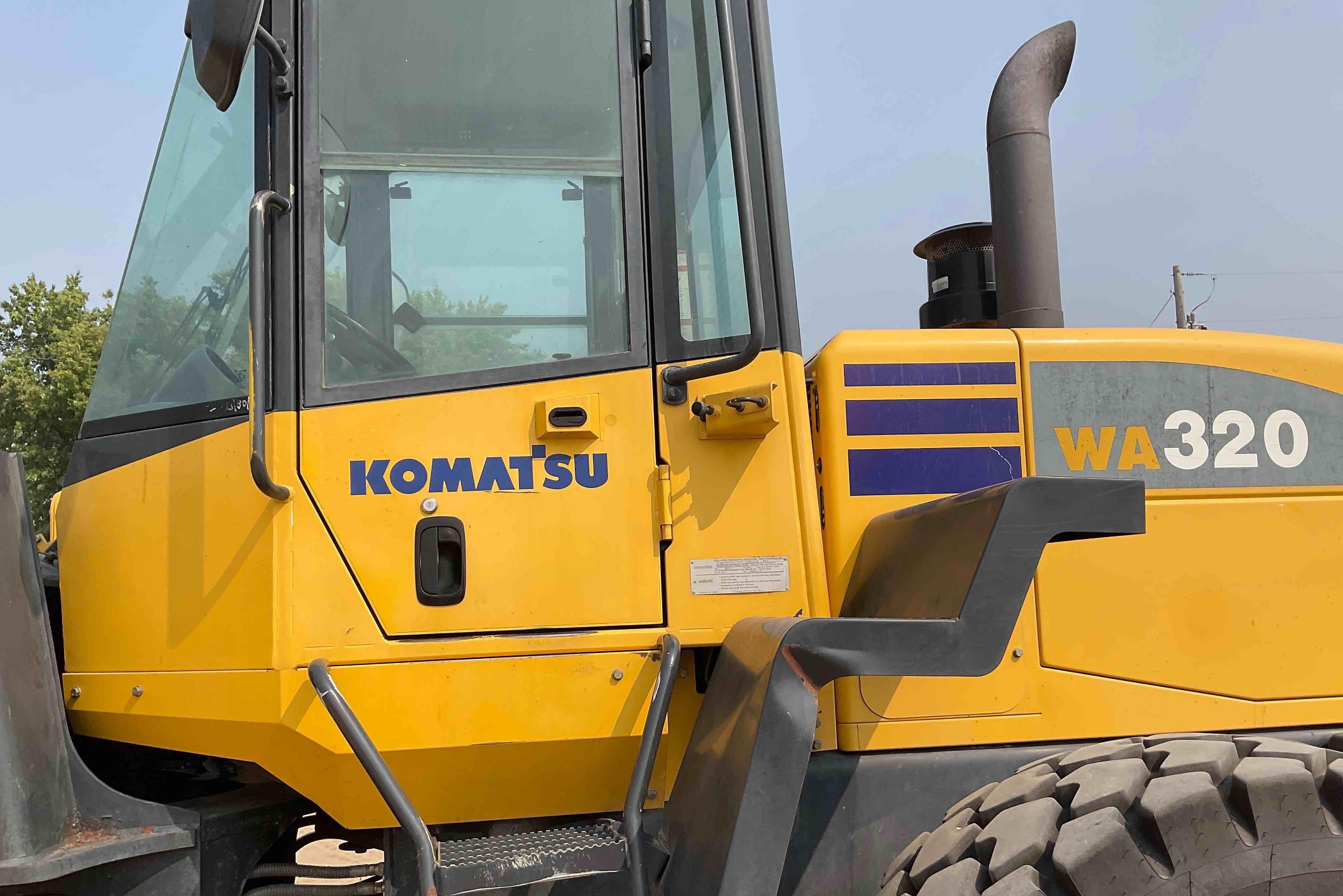 gallery 2008 Komatsu WA320-5L Wheel Loader W/Grapple