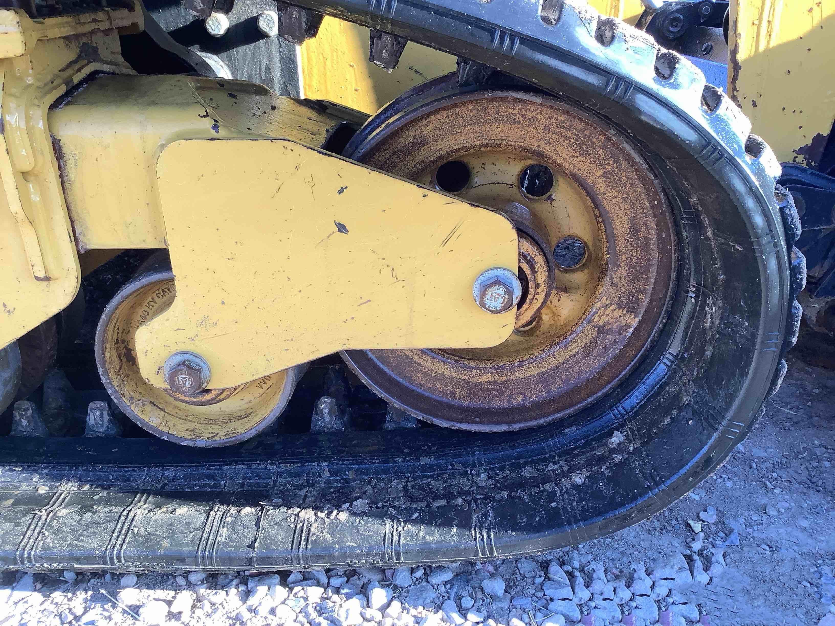 gallery 2019 Caterpillar 299D2 XHP Compact Track Loader