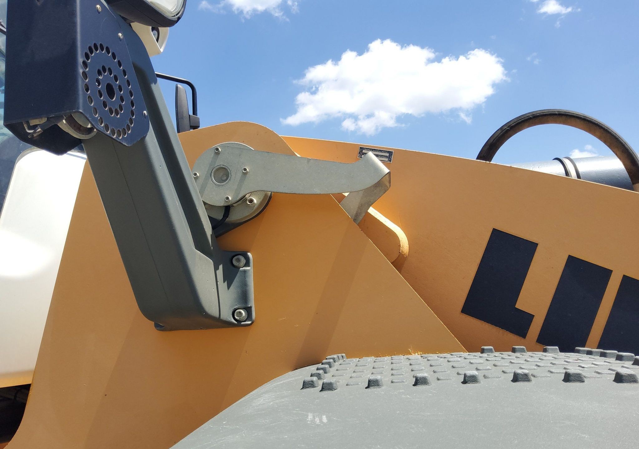gallery 2017 Liebherr L586 wheel loader