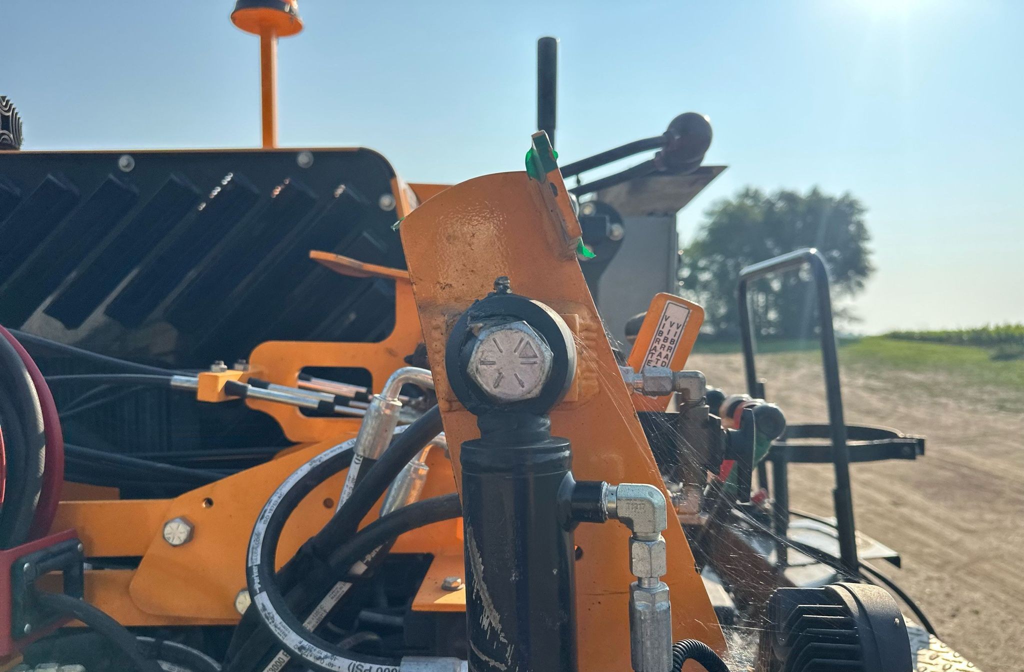 gallery 2018 LeeBoy 8500D paver