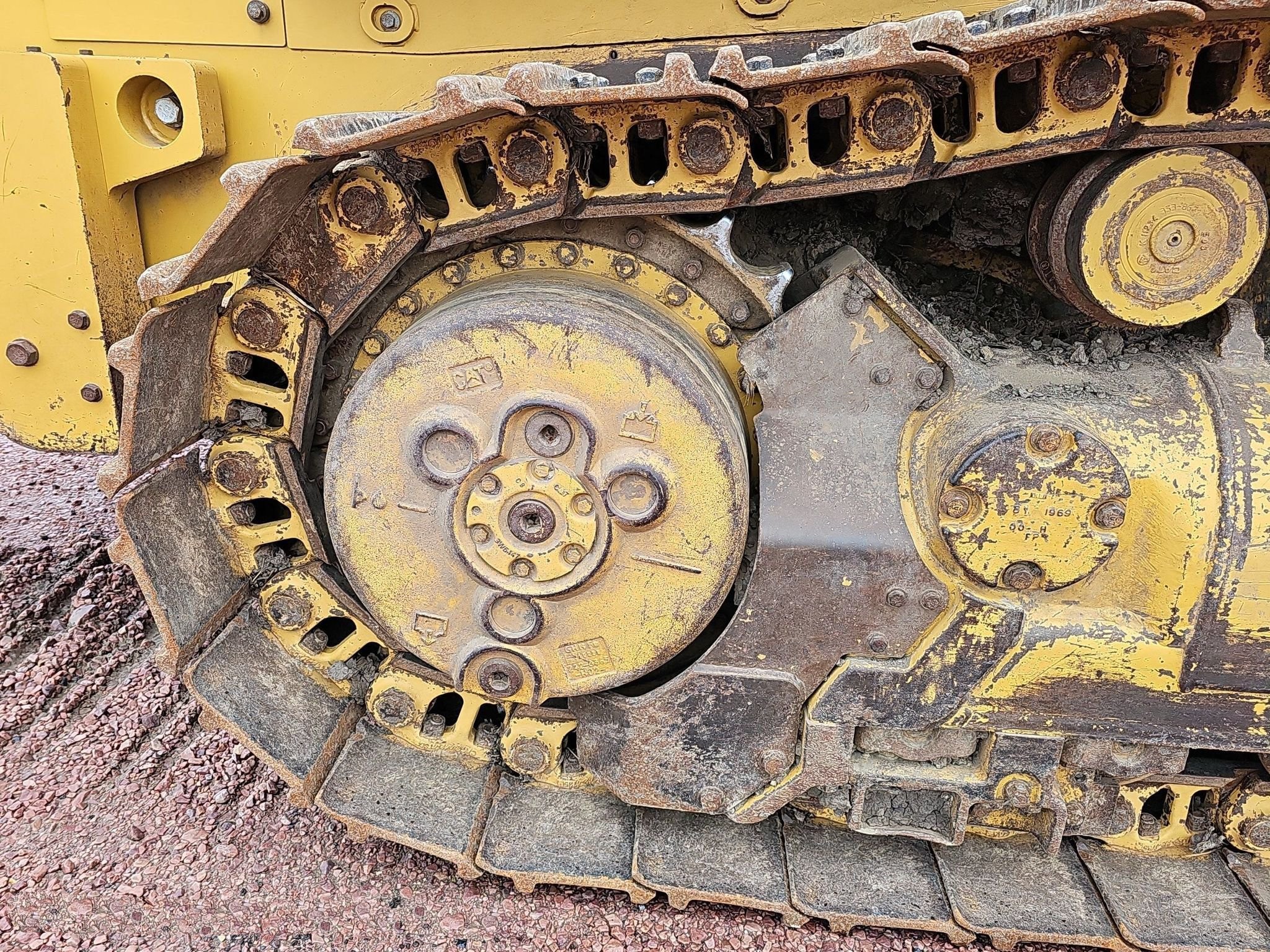 gallery 2015 Caterpillar 963D track loader