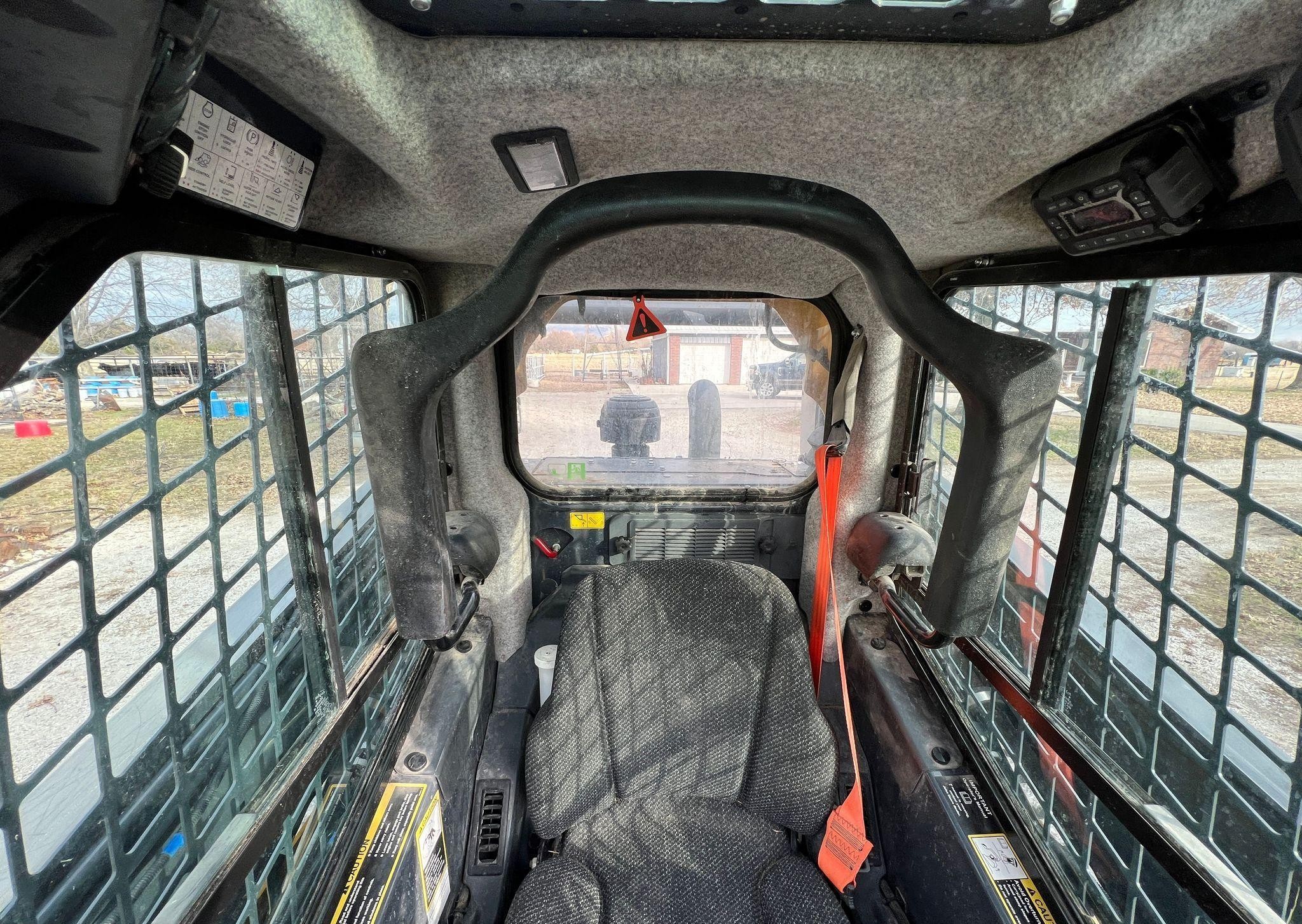 gallery 2019 John Deere 333G  tracked skid steer loader