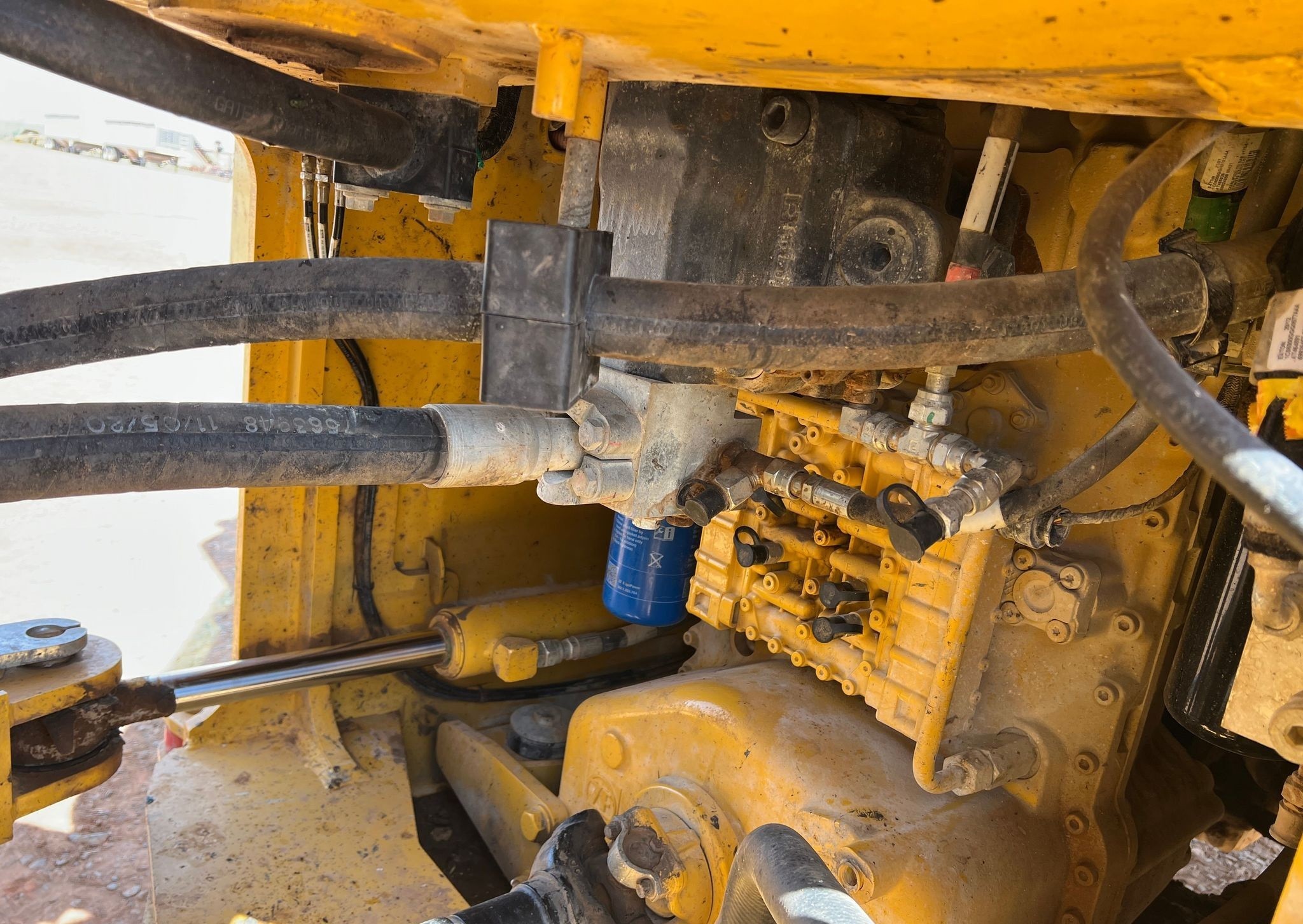 gallery 2021 John Deere 624 P-Tier wheel loader