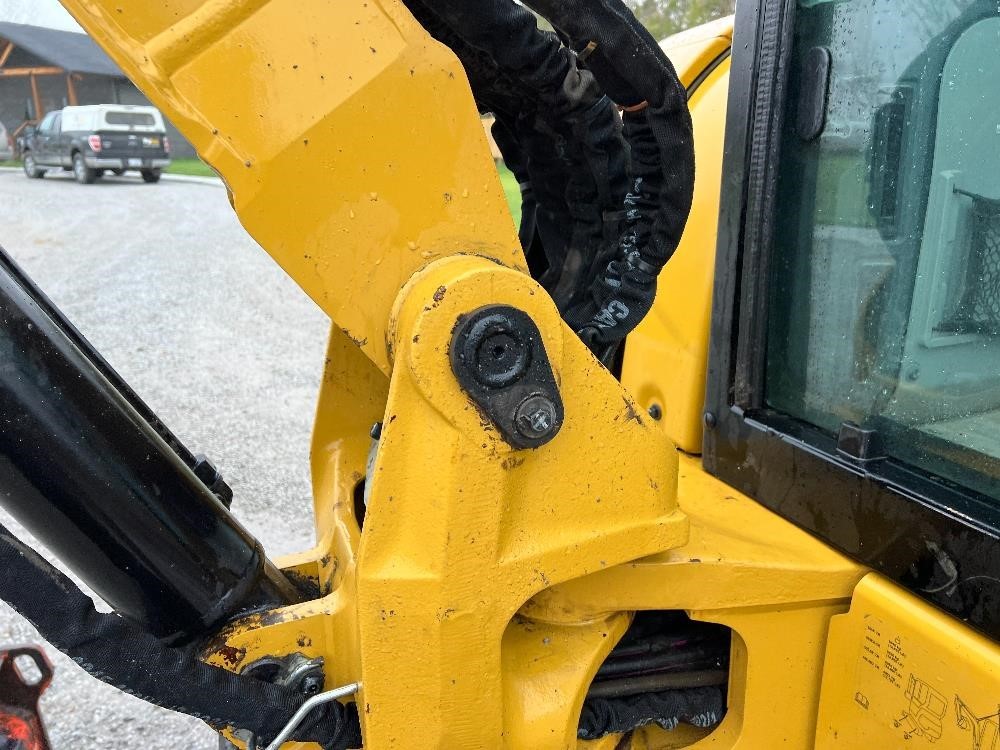 gallery 2018 Caterpillar 305.5E2 Mini Excavator