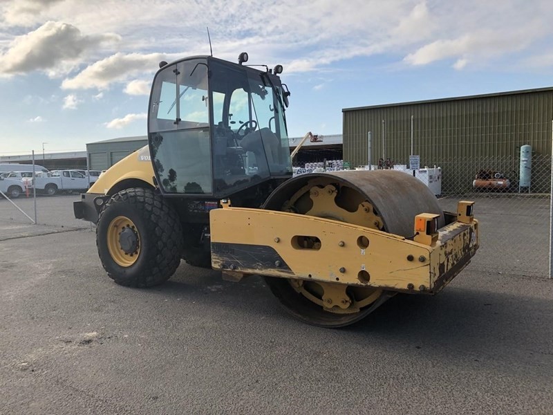 gallery 2011 VOLVO SD160 DX