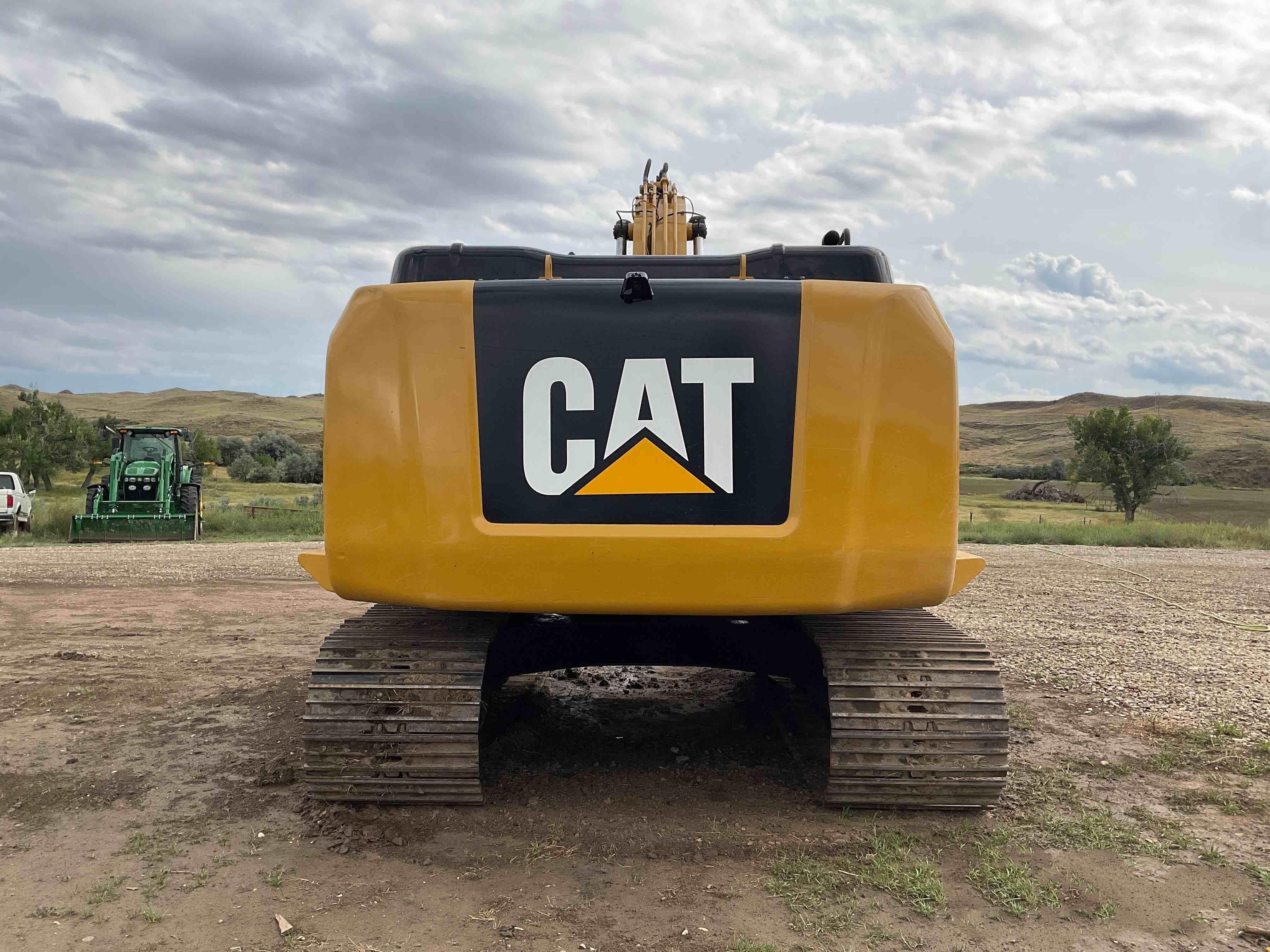 gallery 2017 Caterpillar 320FL Excavator