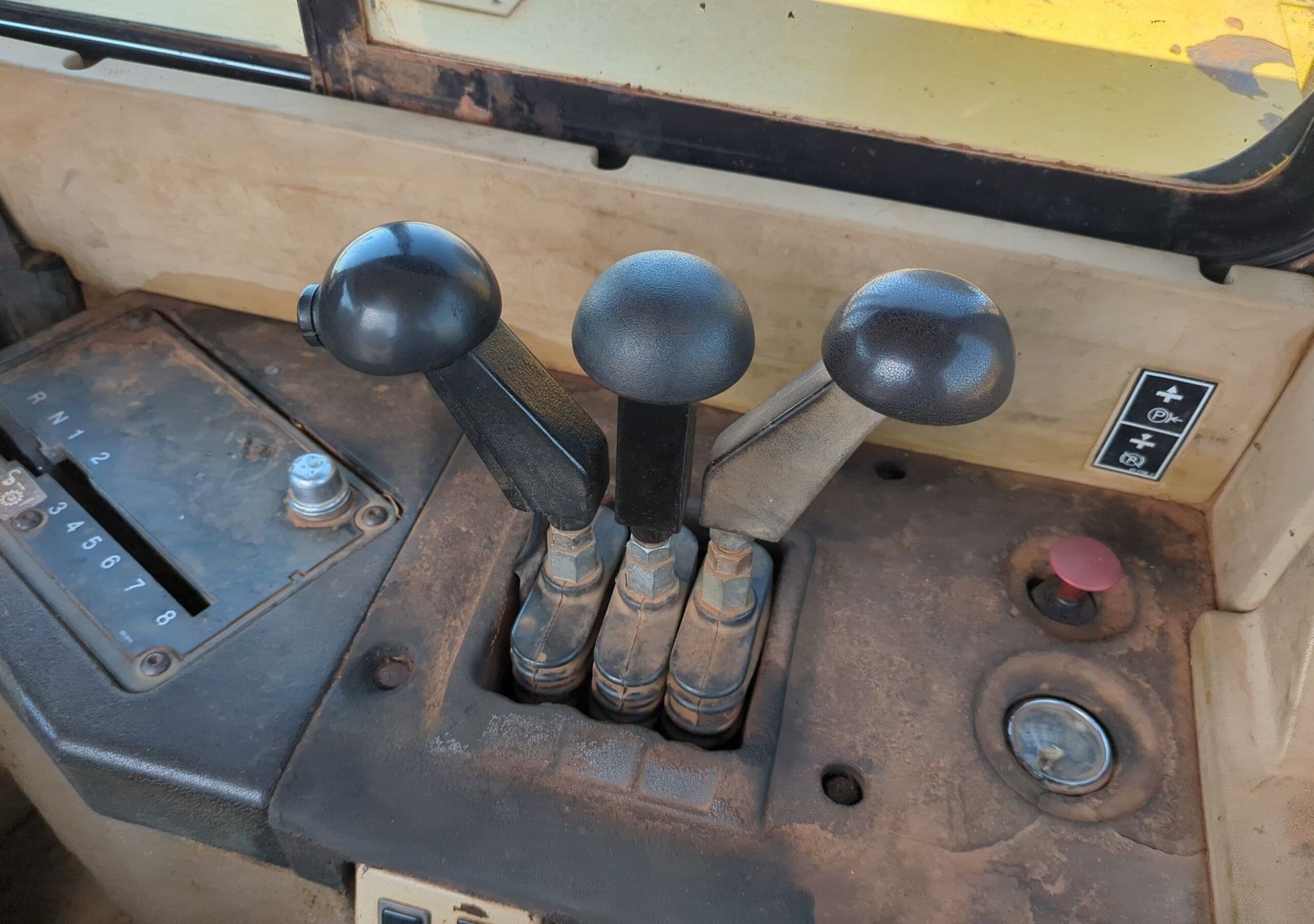 gallery 1995 Caterpillar 623F Elevating Scraper