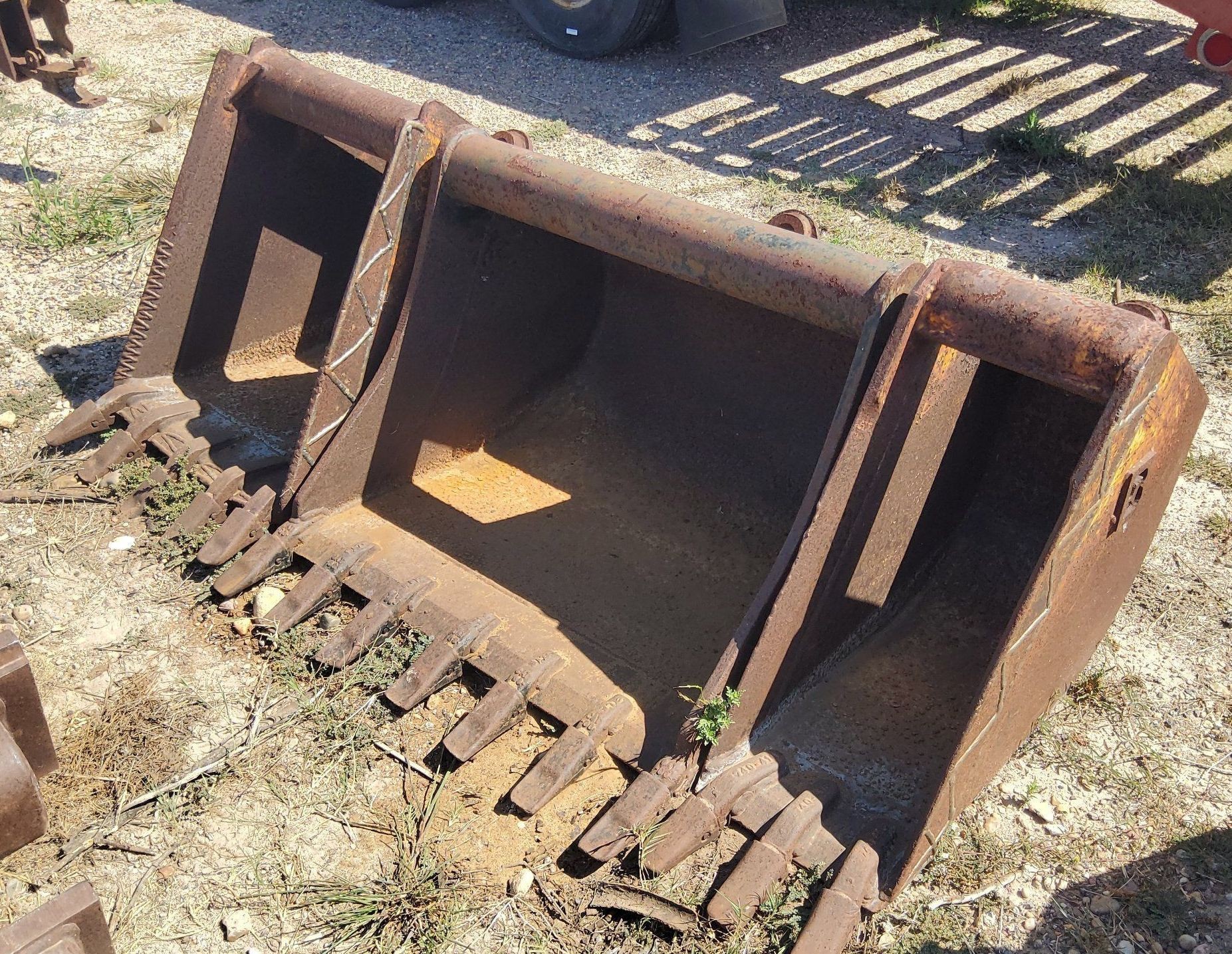 gallery 2013 Caterpillar 420F IT Backhoe
