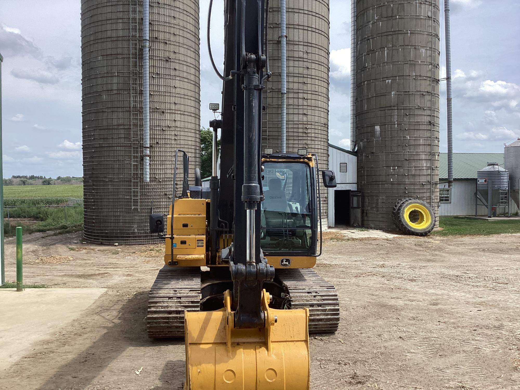 gallery 2014 John Deere 130G Excavator