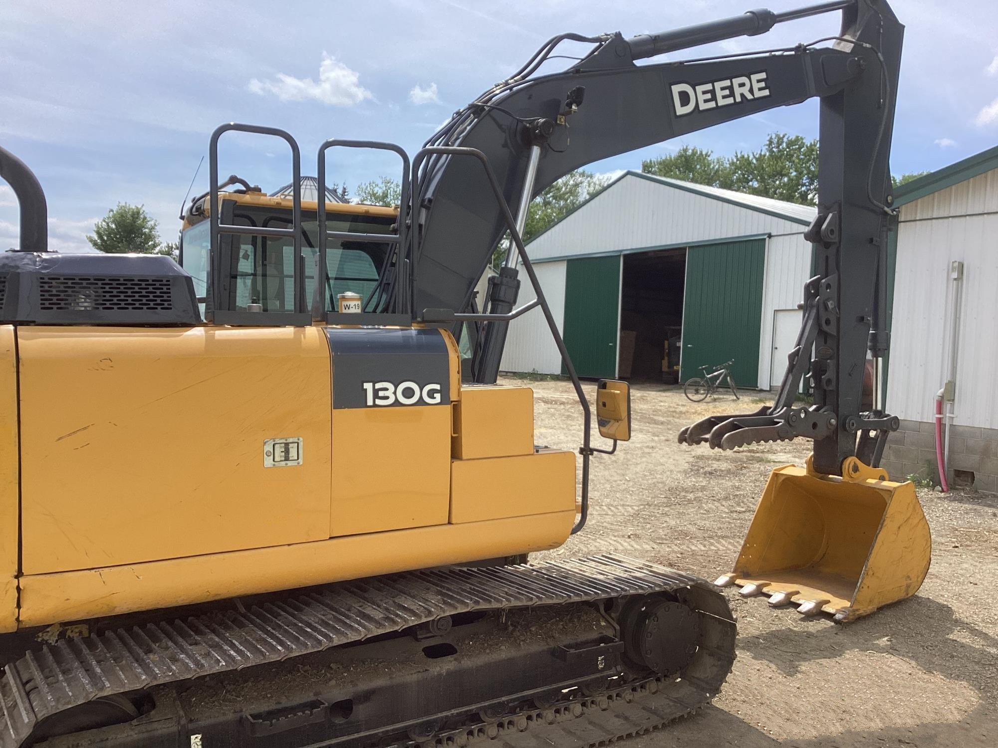 gallery 2014 John Deere 130G Excavator