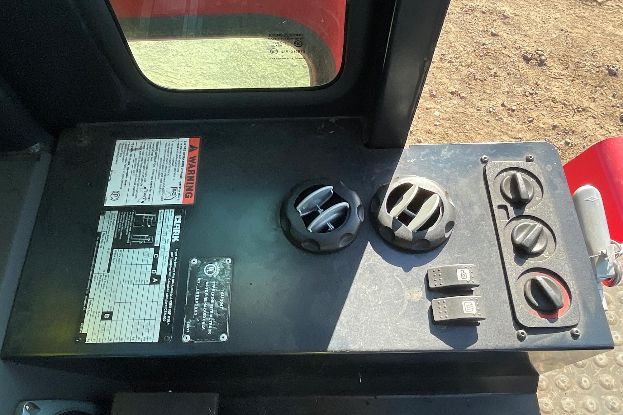 gallery 2020 Clark C75 2WD Forklift