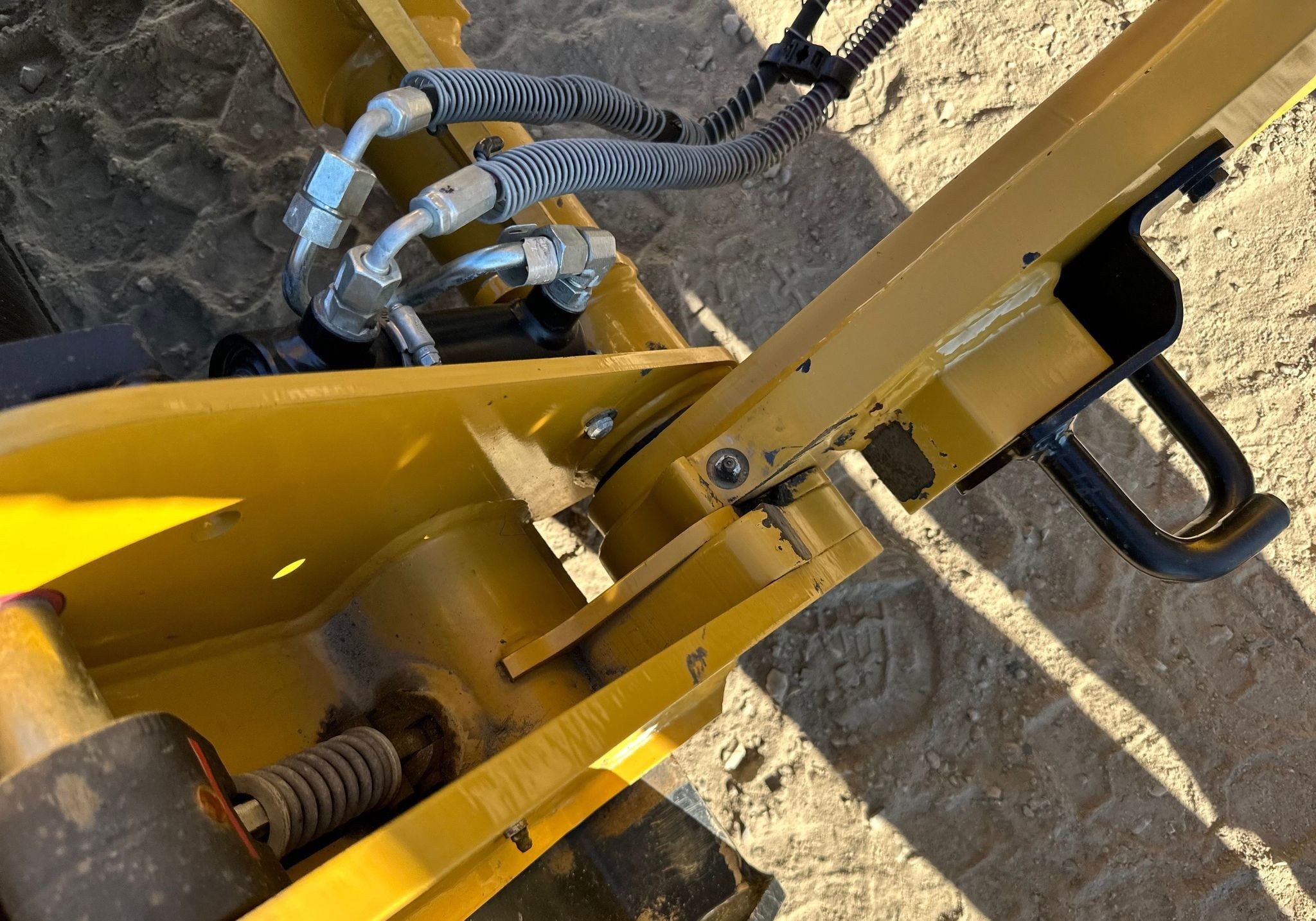 gallery 2023 Caterpillar 908 wheel loader