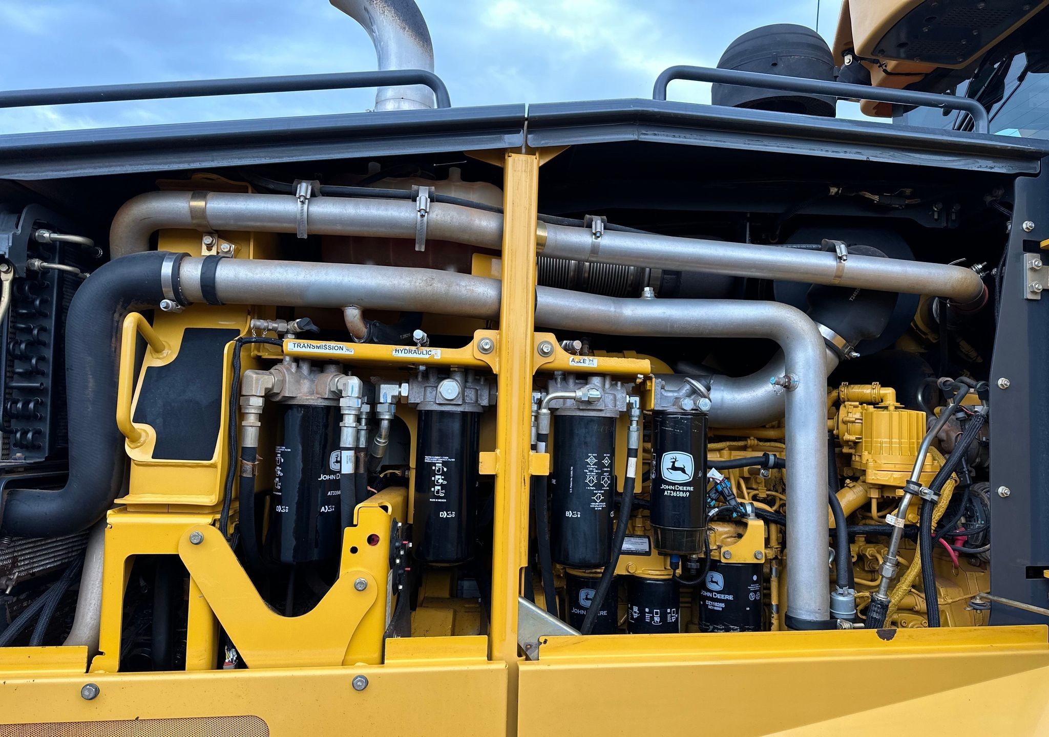 gallery 2013 John Deere 772GP motor grader
