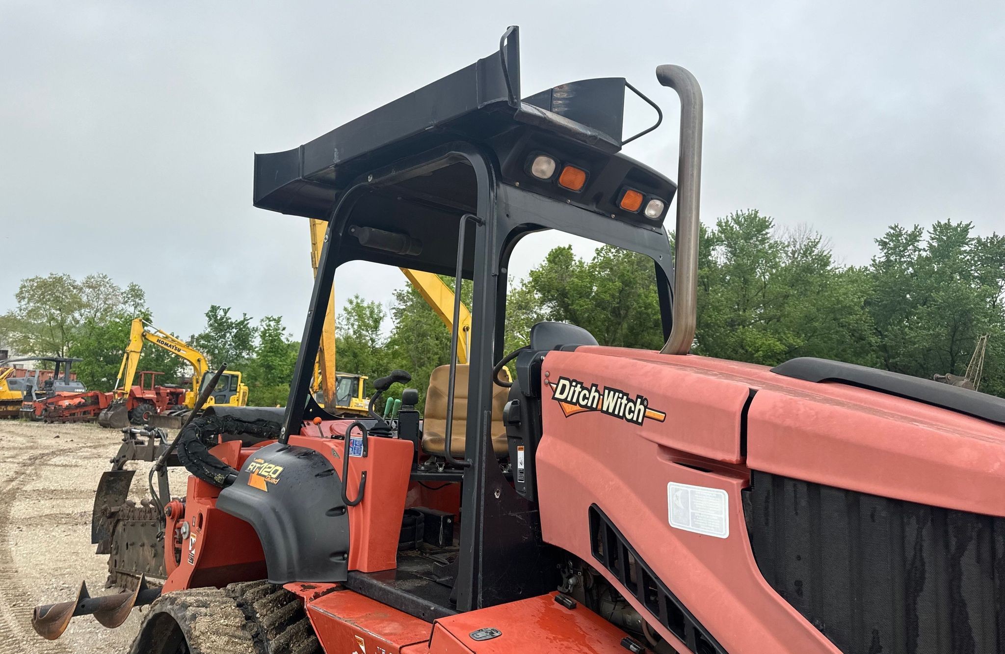 gallery 2013 Ditch Witch RT120 Quad trencher