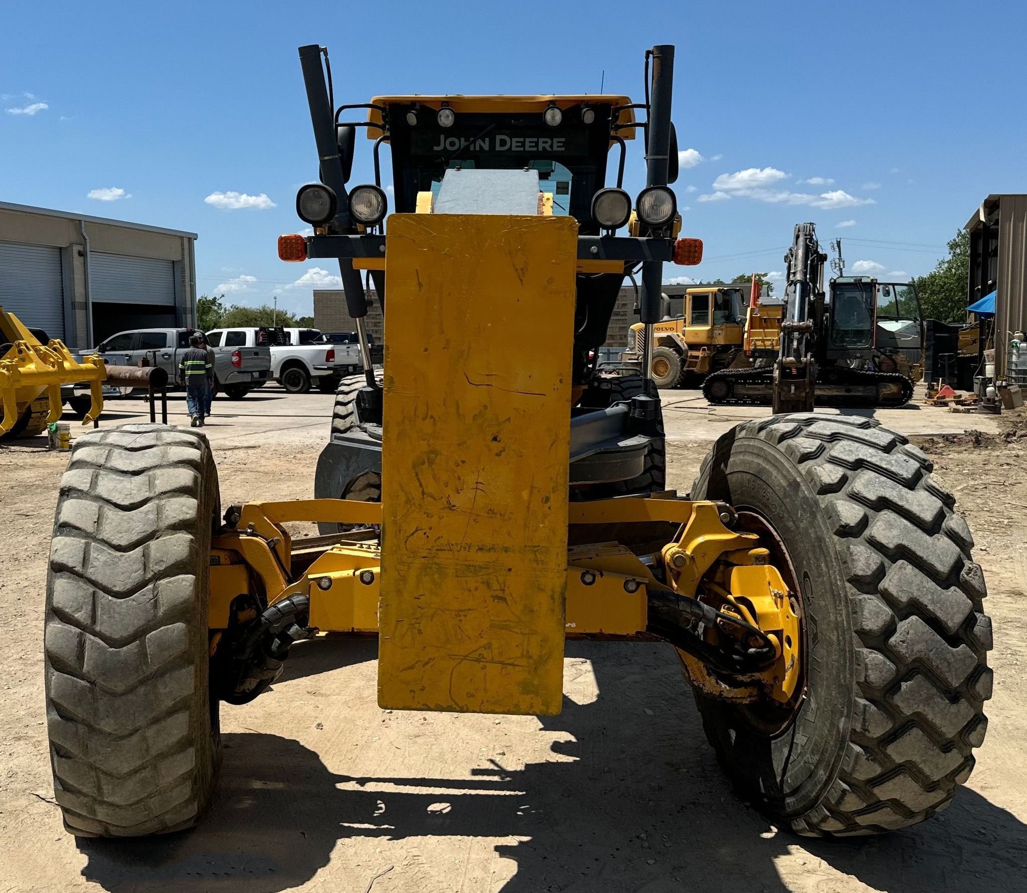gallery 2011 John Deere 772G motor grader