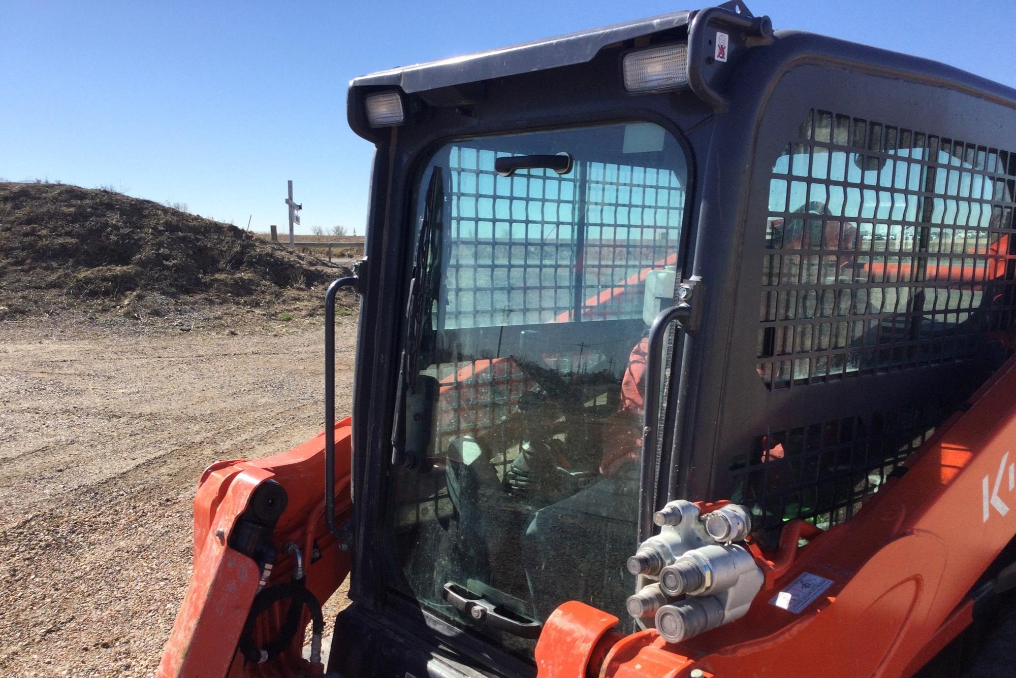 gallery 2022 Kubota SVL97-2 Compact Track Loader