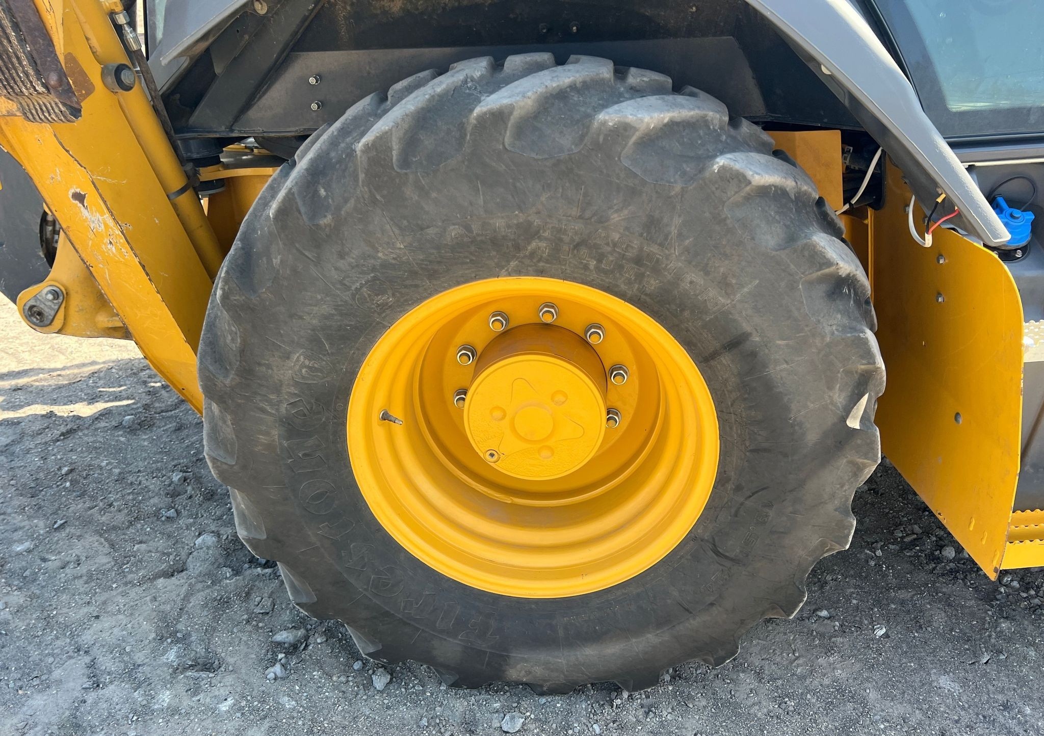 gallery 2020 John Deere 310L backhoe