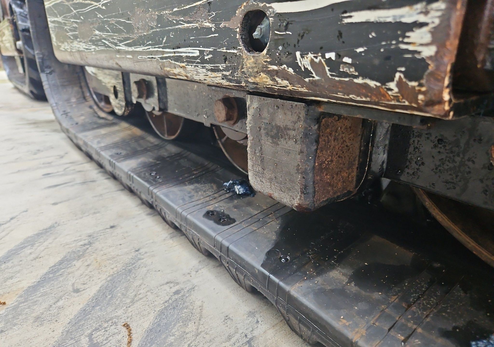 gallery 2014 Vermeer RTX1250 cable plow