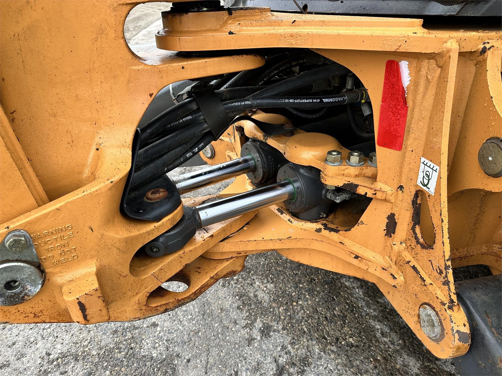 gallery 2019 Case 590SN 4x4 Backhoe Loader
