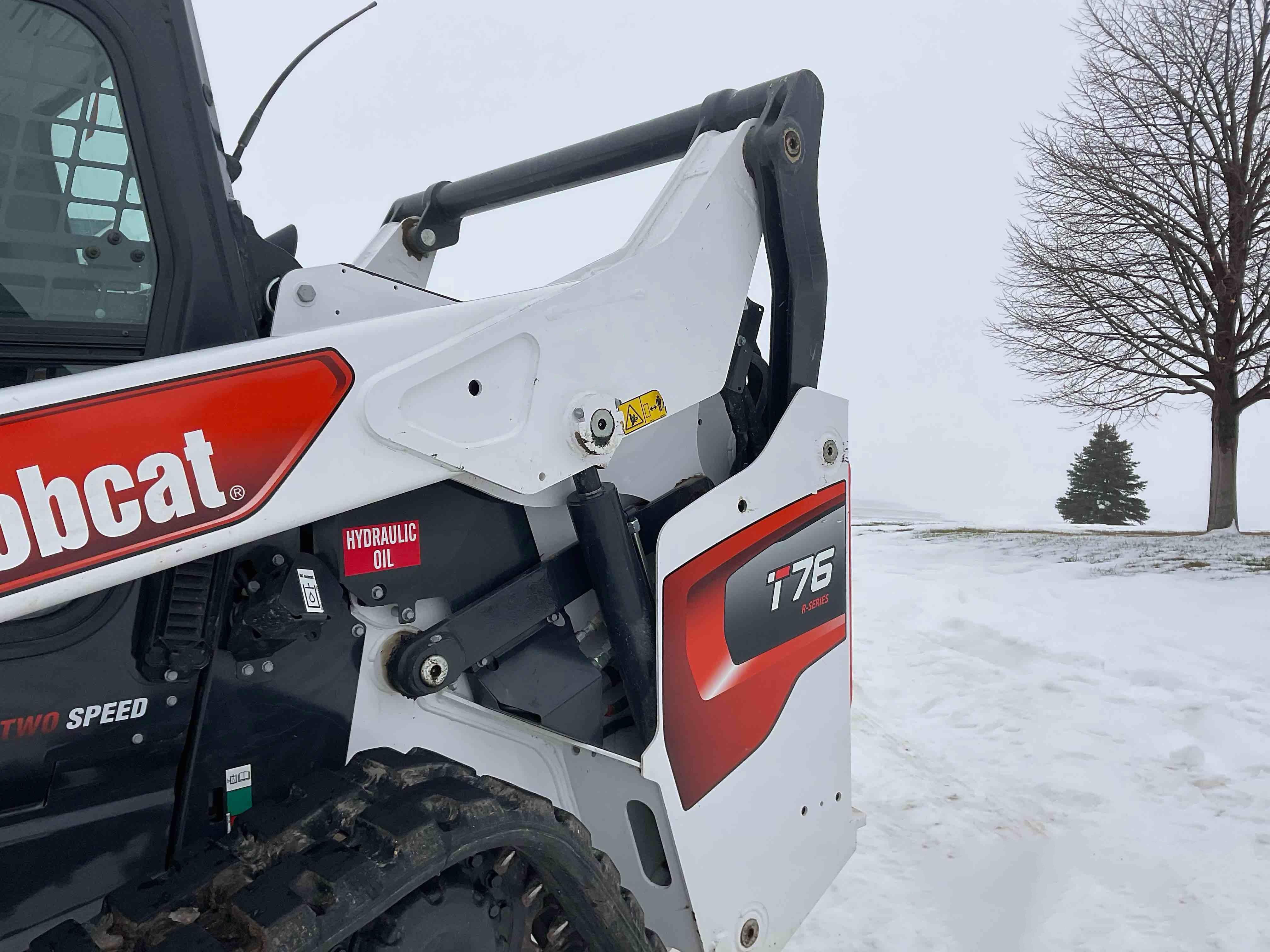 gallery Bobcat T76 R-Series Compact Track Loader